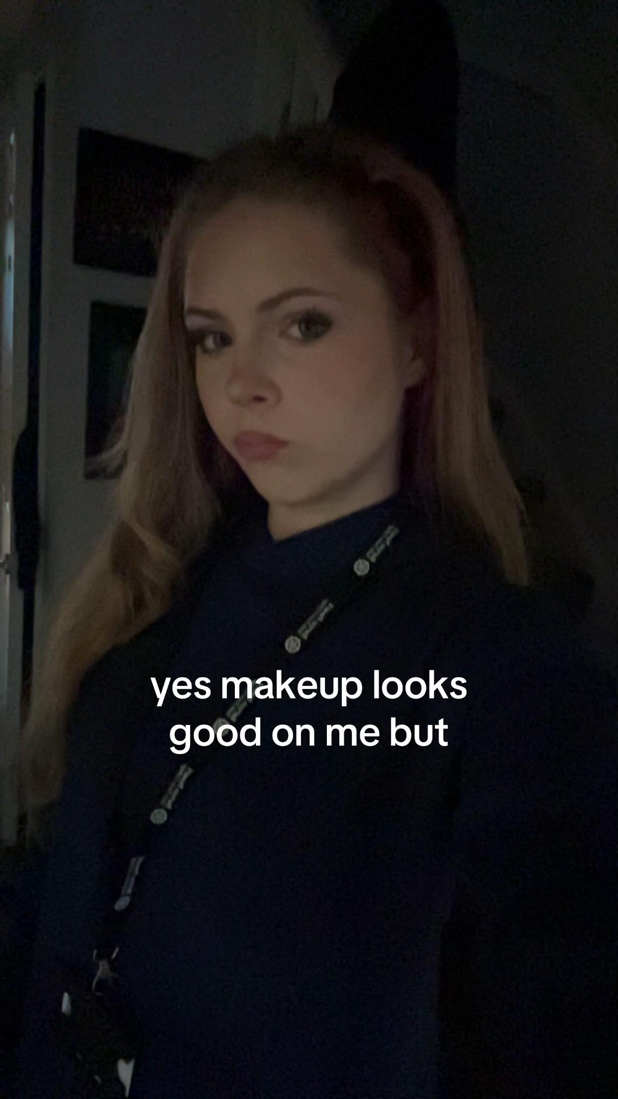 @𝑒𝓁𝑜𝒾𝓈𝑒