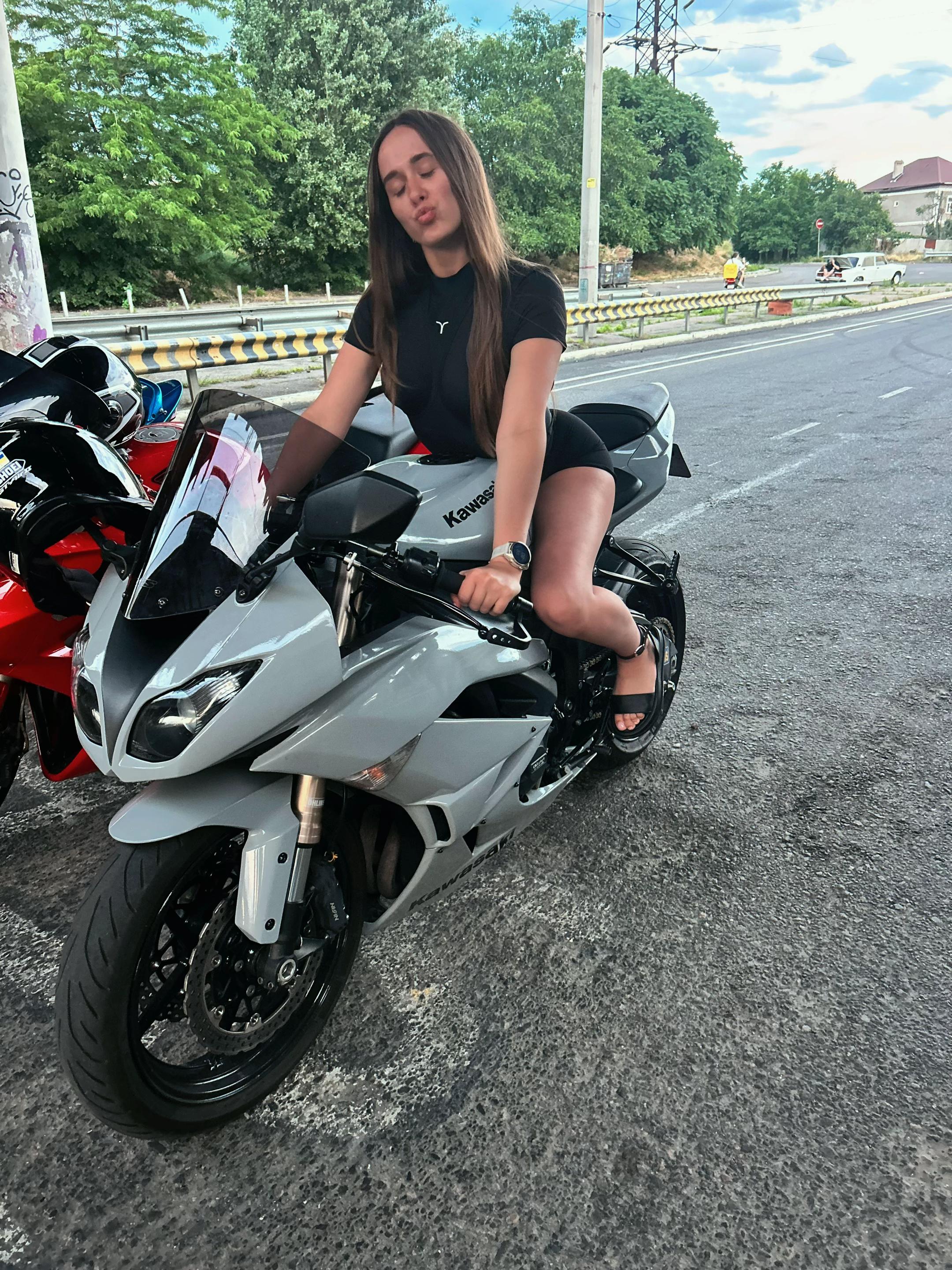 @hooliganka555_