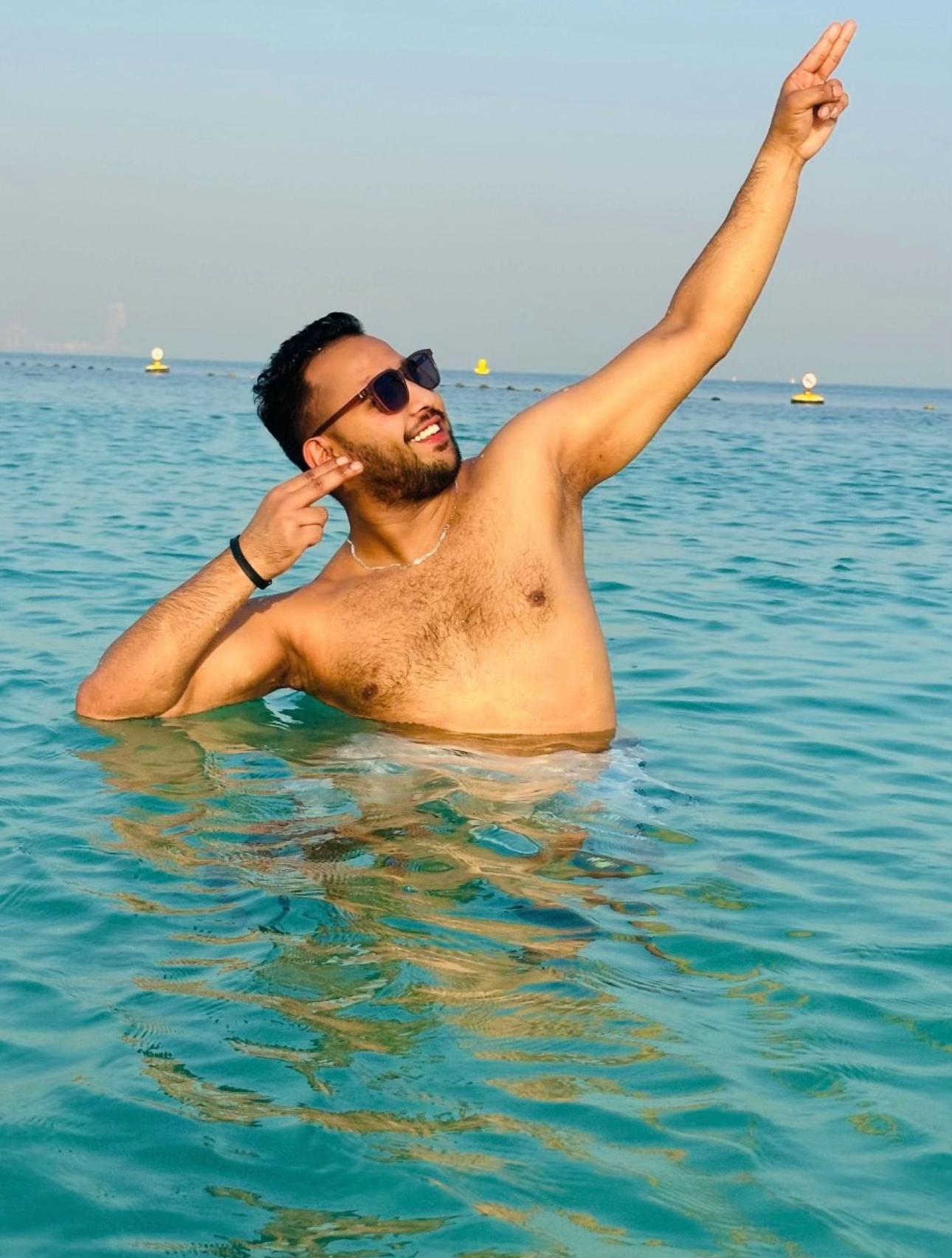 @It’s_____AJ🇦🇪