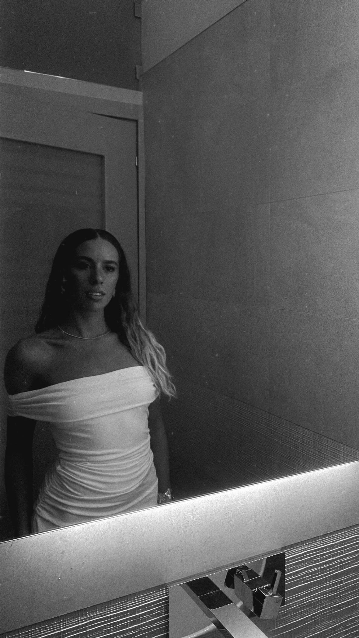 @𝑓𝑟𝑎𝑛𝑐𝑒𝑠𝑐𝑎