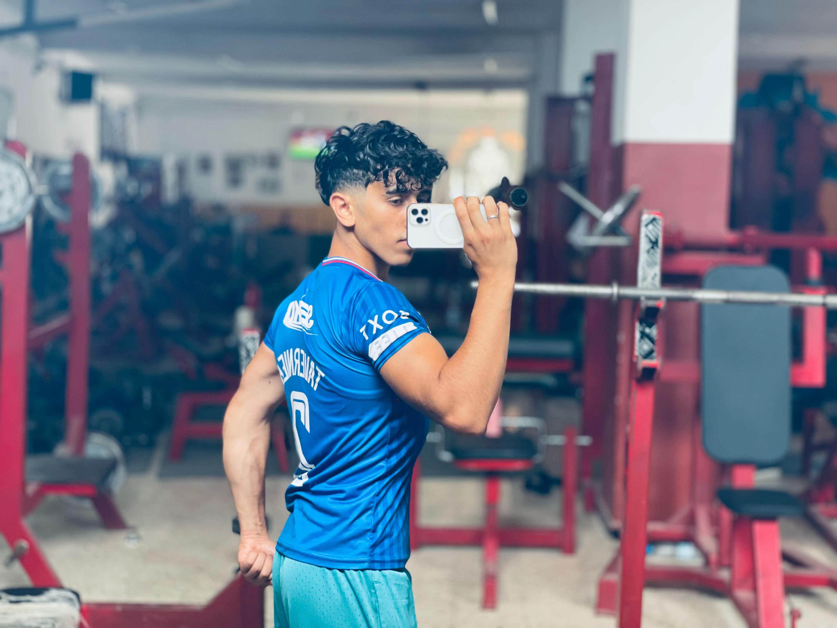 @𝐀𝐘𝐎𝐔𝐁 𝐃𝐈𝐆𝐀
