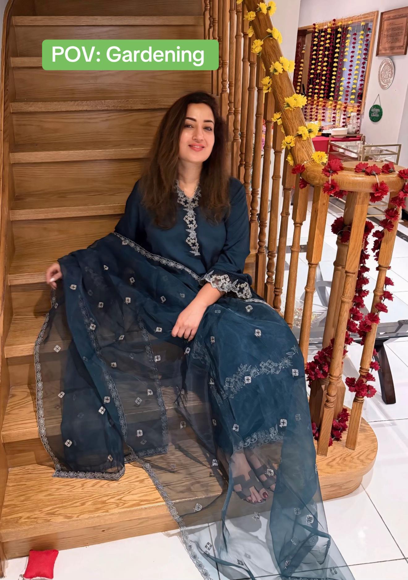 @Ayesha Khan