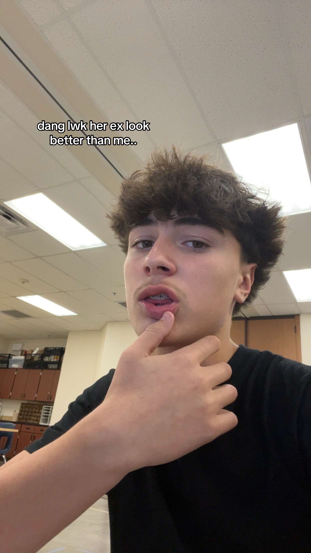 @️