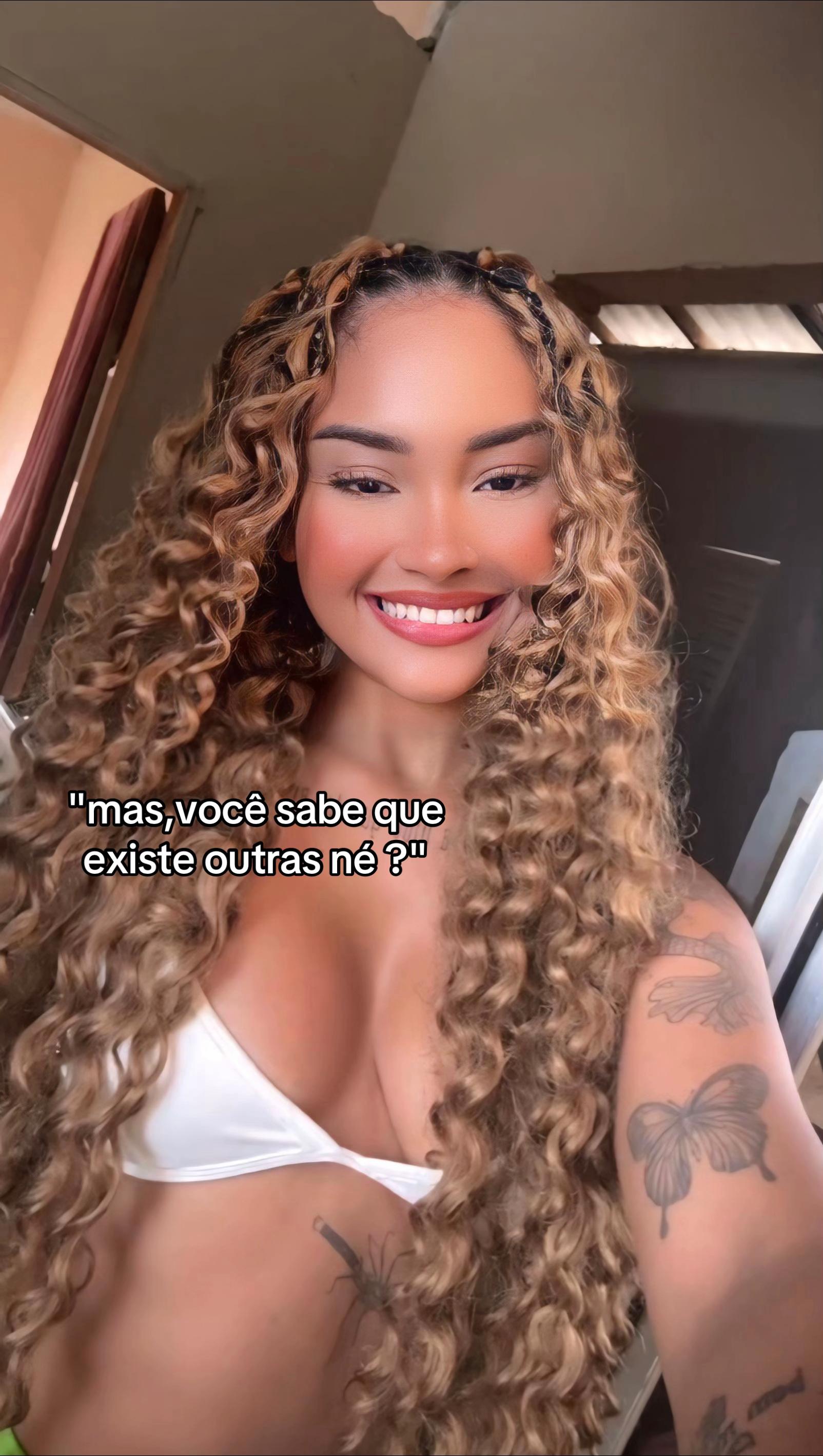 @_Caroline