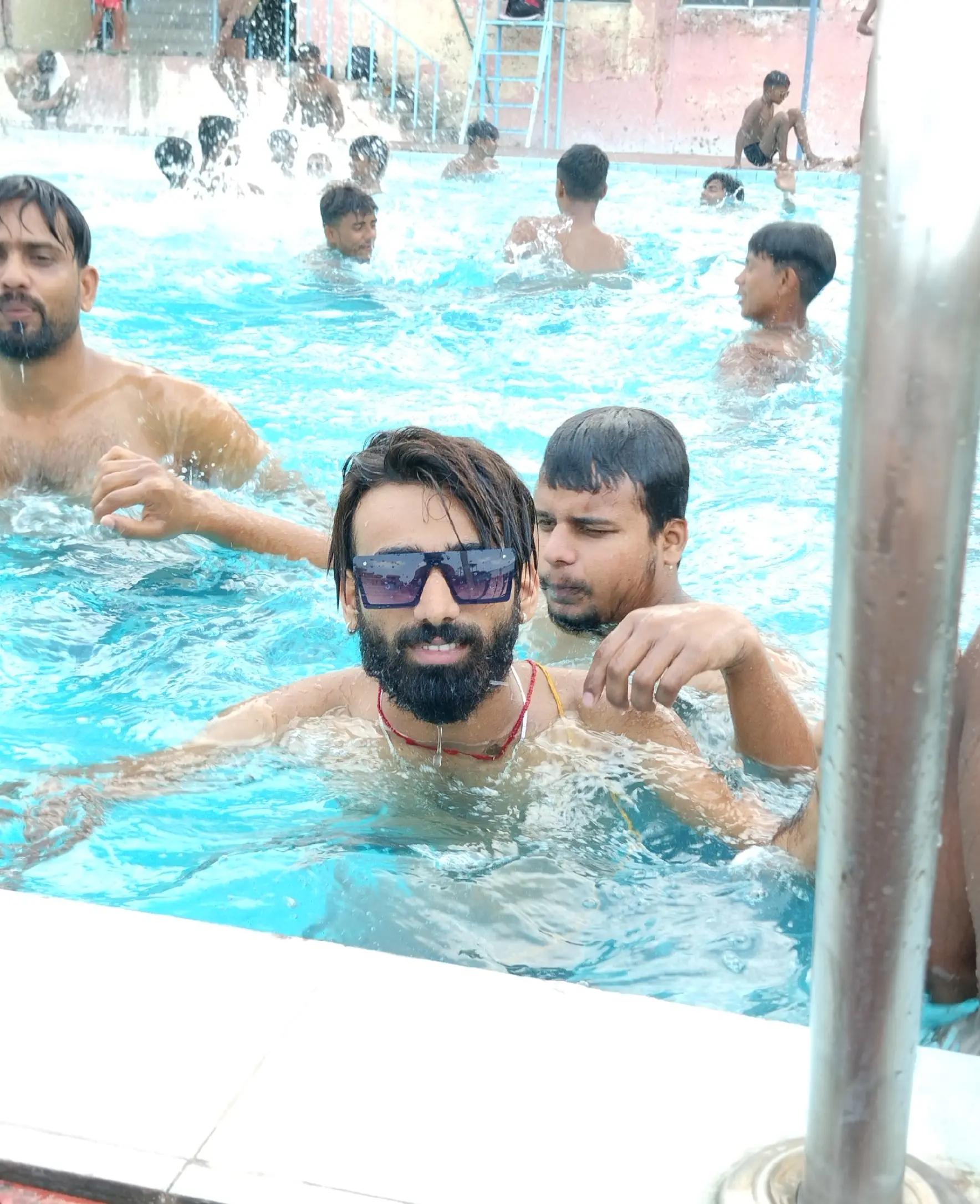 @Singer Ravi Mishra