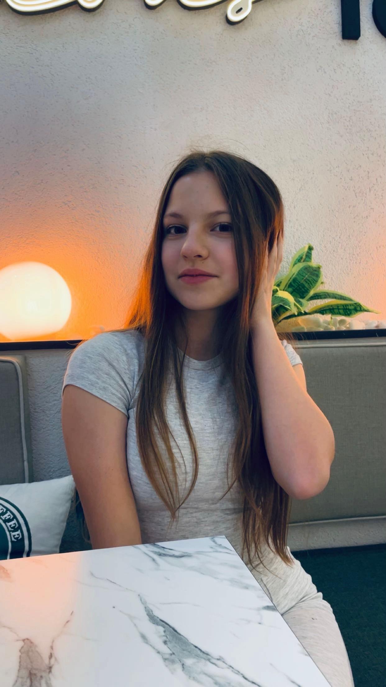 @𝑚𝑒𝑙𝑖𝑠𝑎𝑎