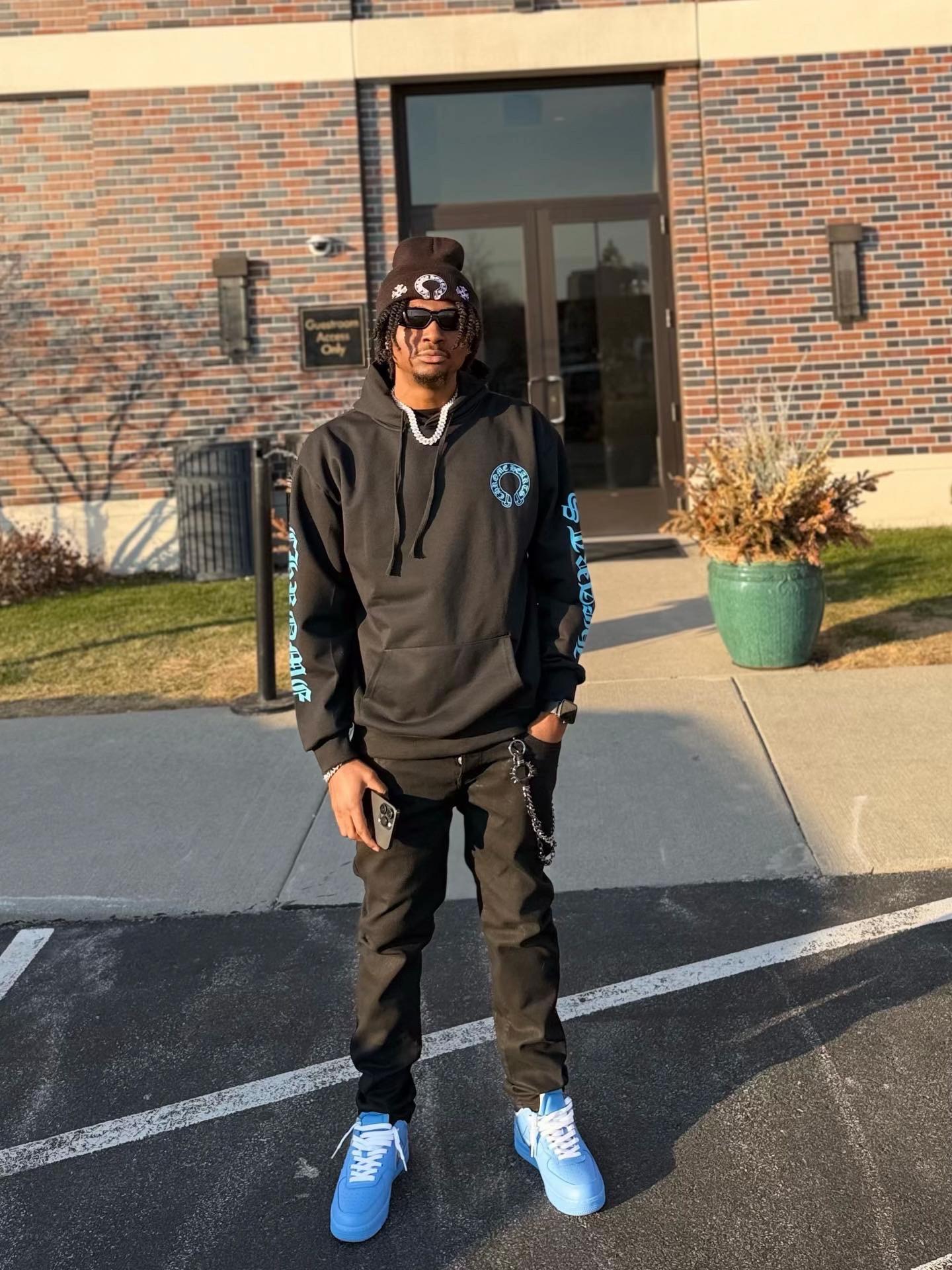 @Young🦅👑