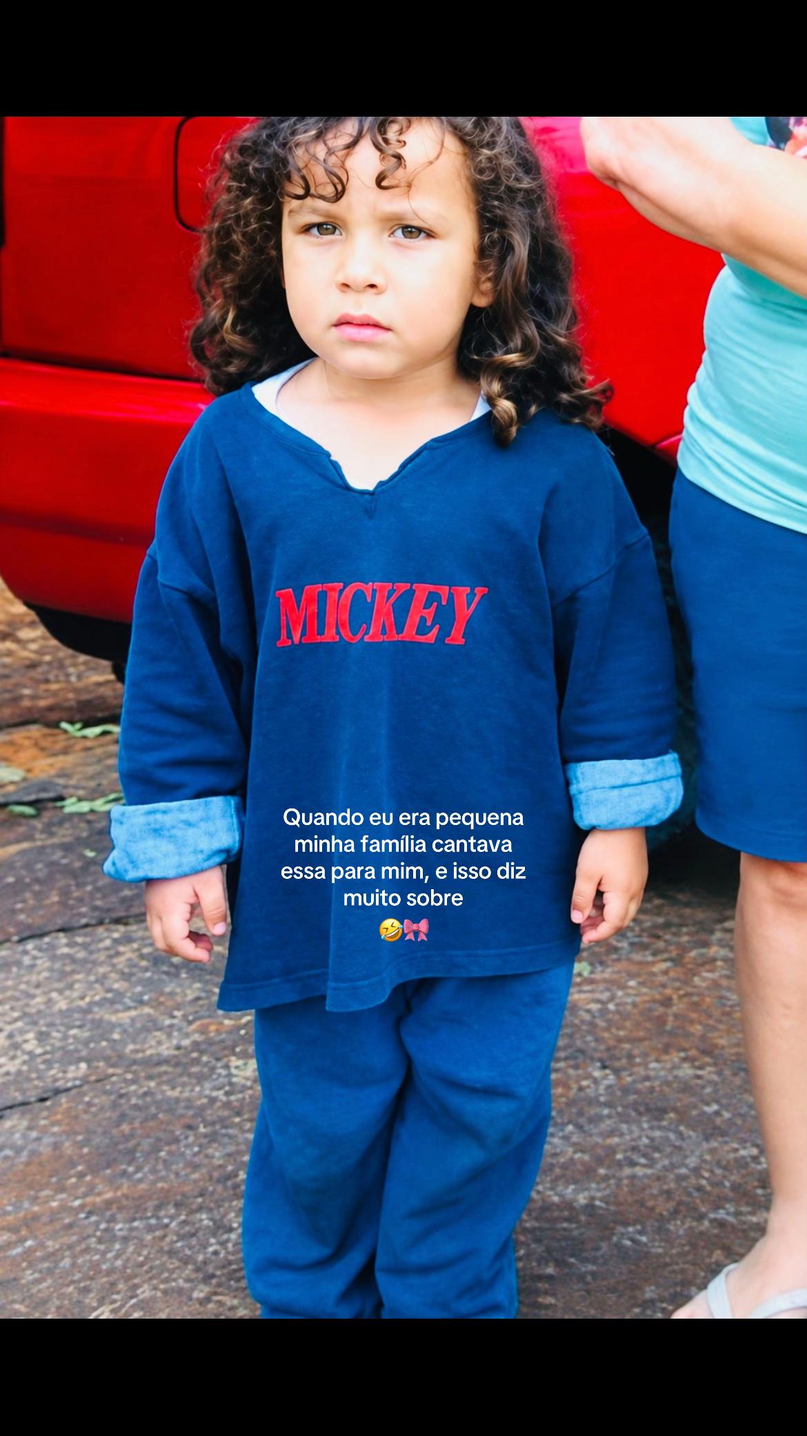@carolinya