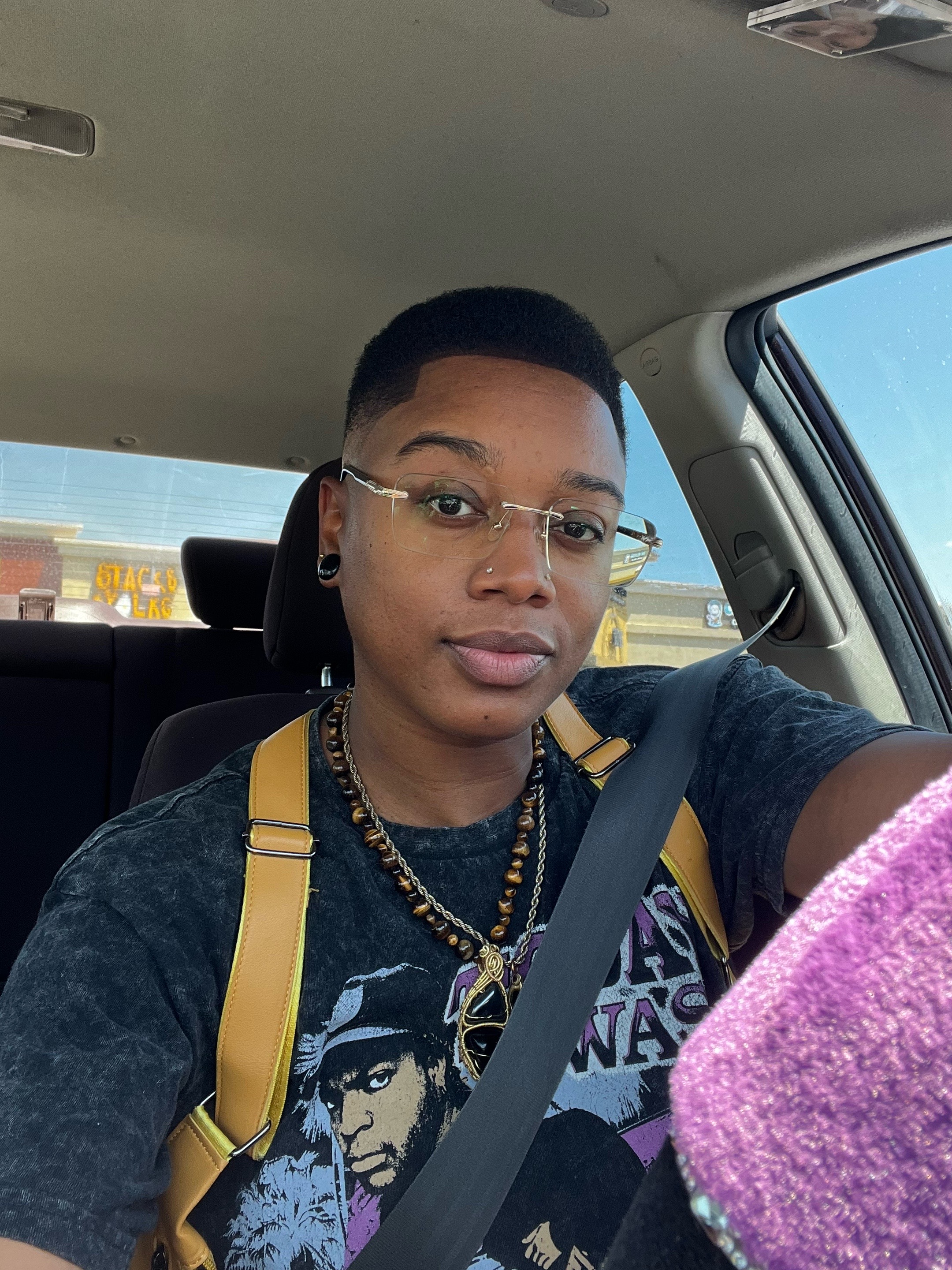 @Empress_Divinitea