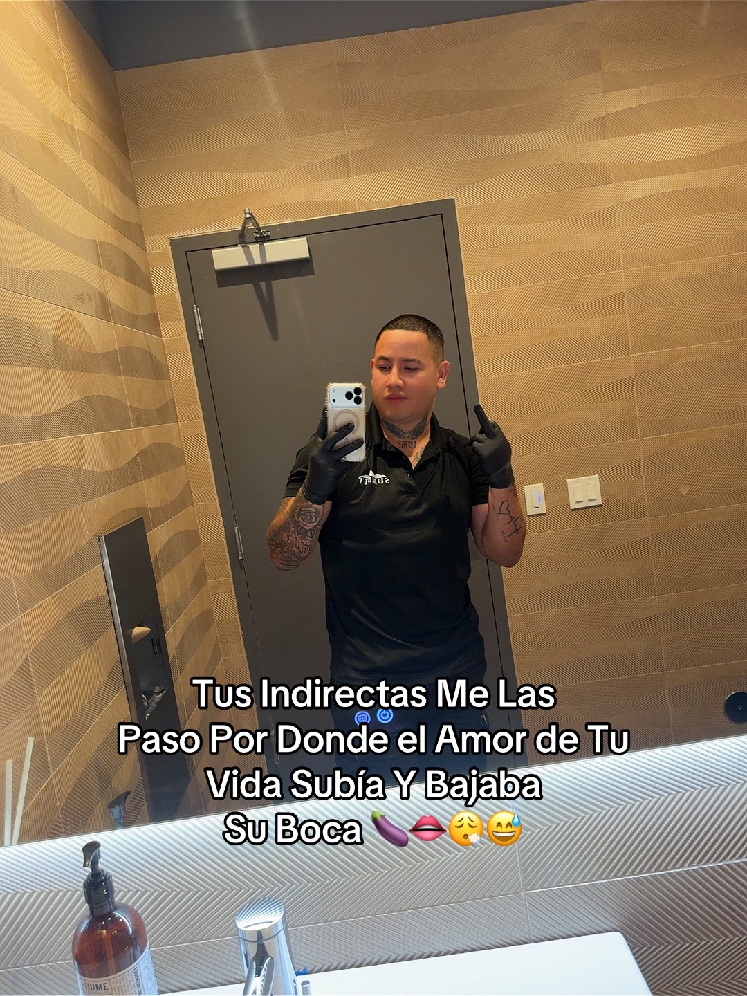 @alex_mencos
