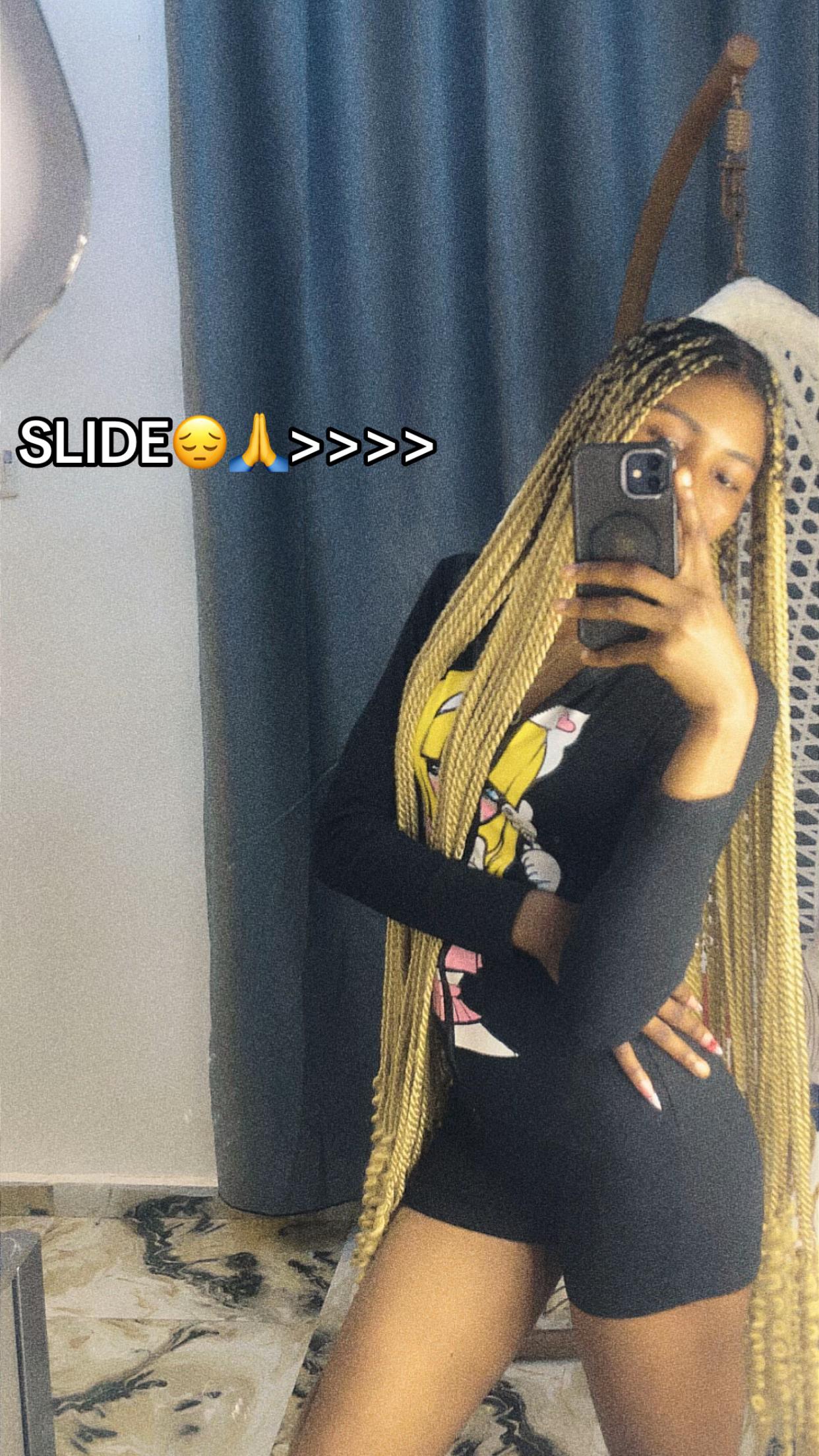@>>>SHE’S A LONER🥹📌<<<<