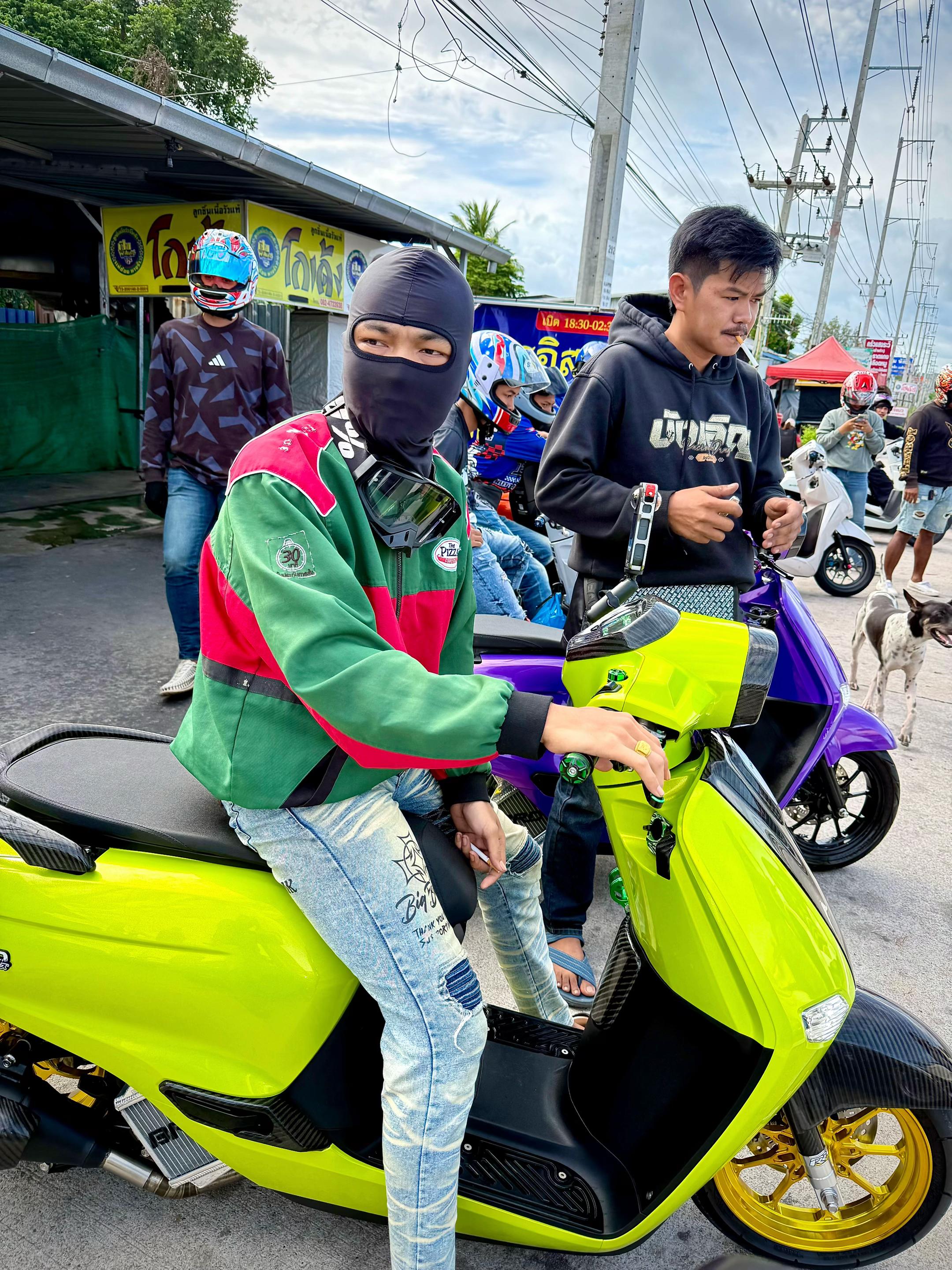 @เดียร์ เจ้าปัญหา(51.2K)