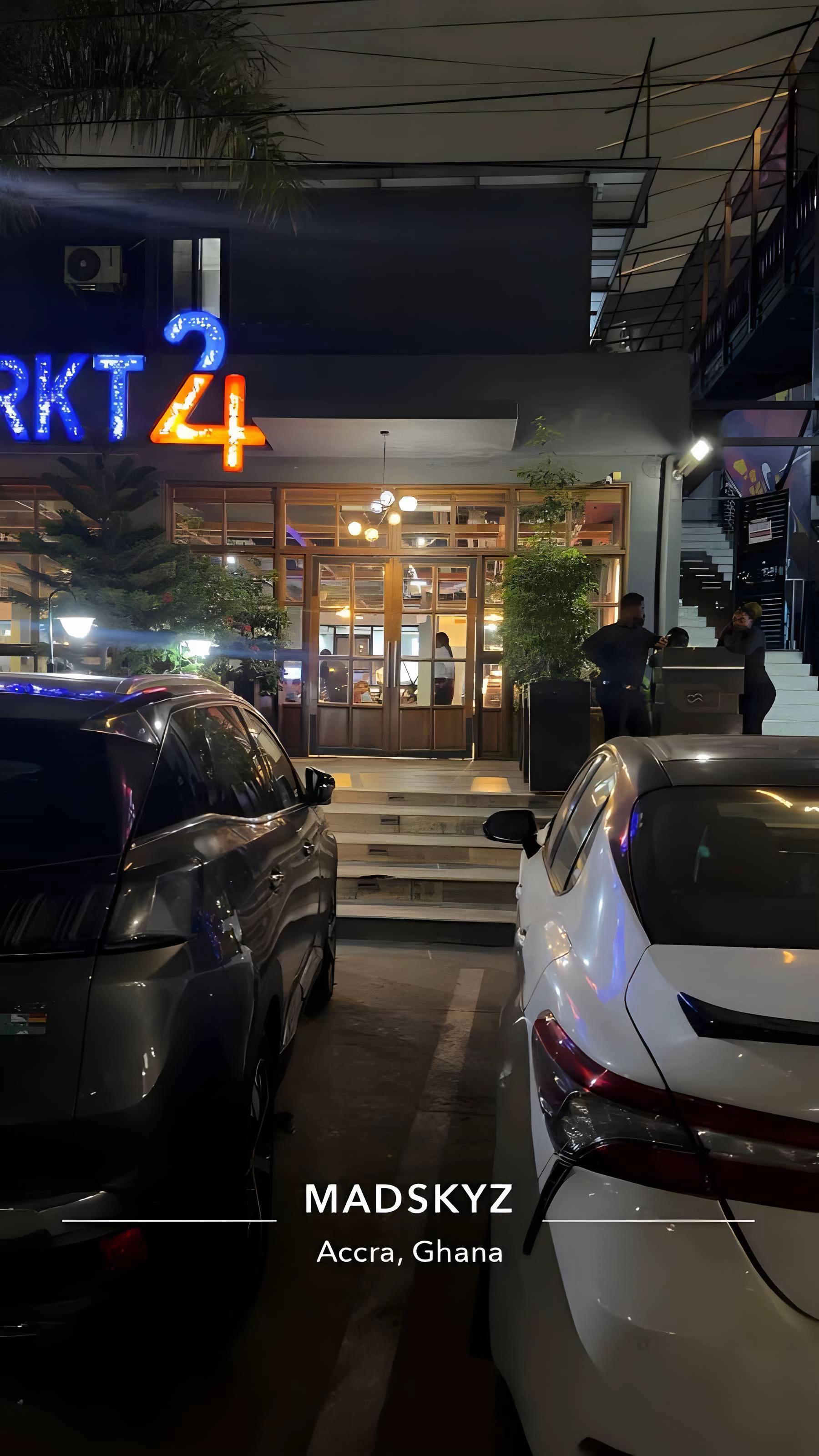 @โฟ๐๐ฅ๐๐ ๐๐ ๐. โช