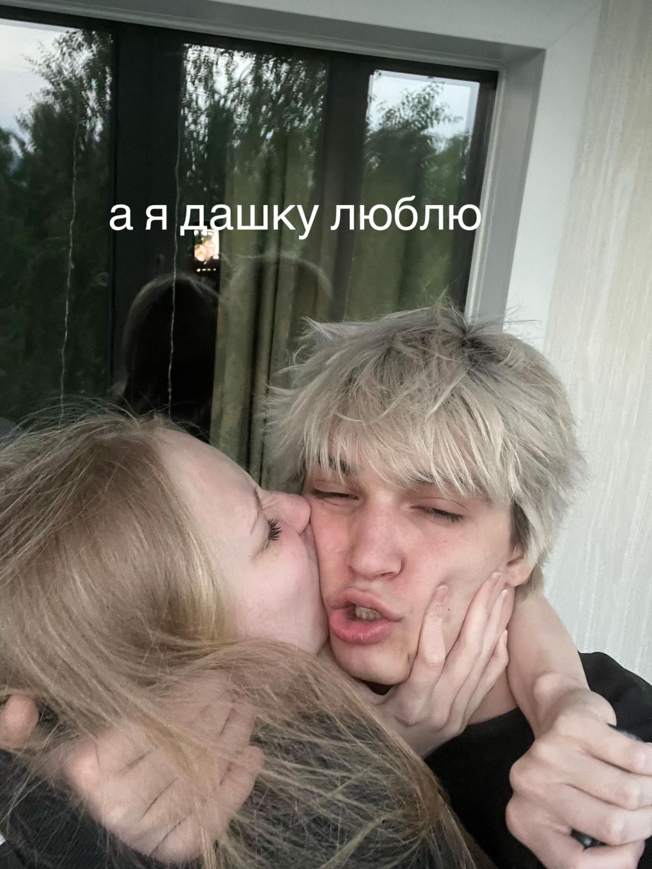 @autogr33d