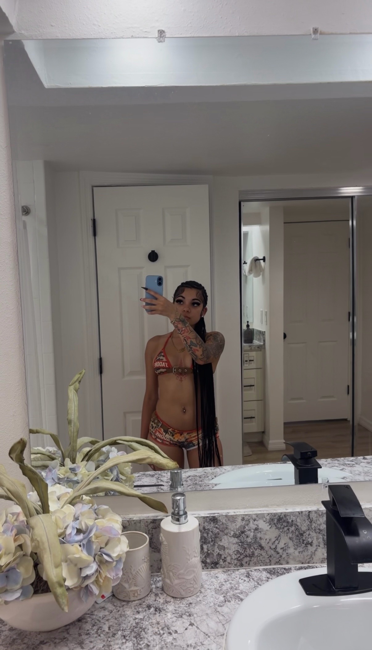 @mya