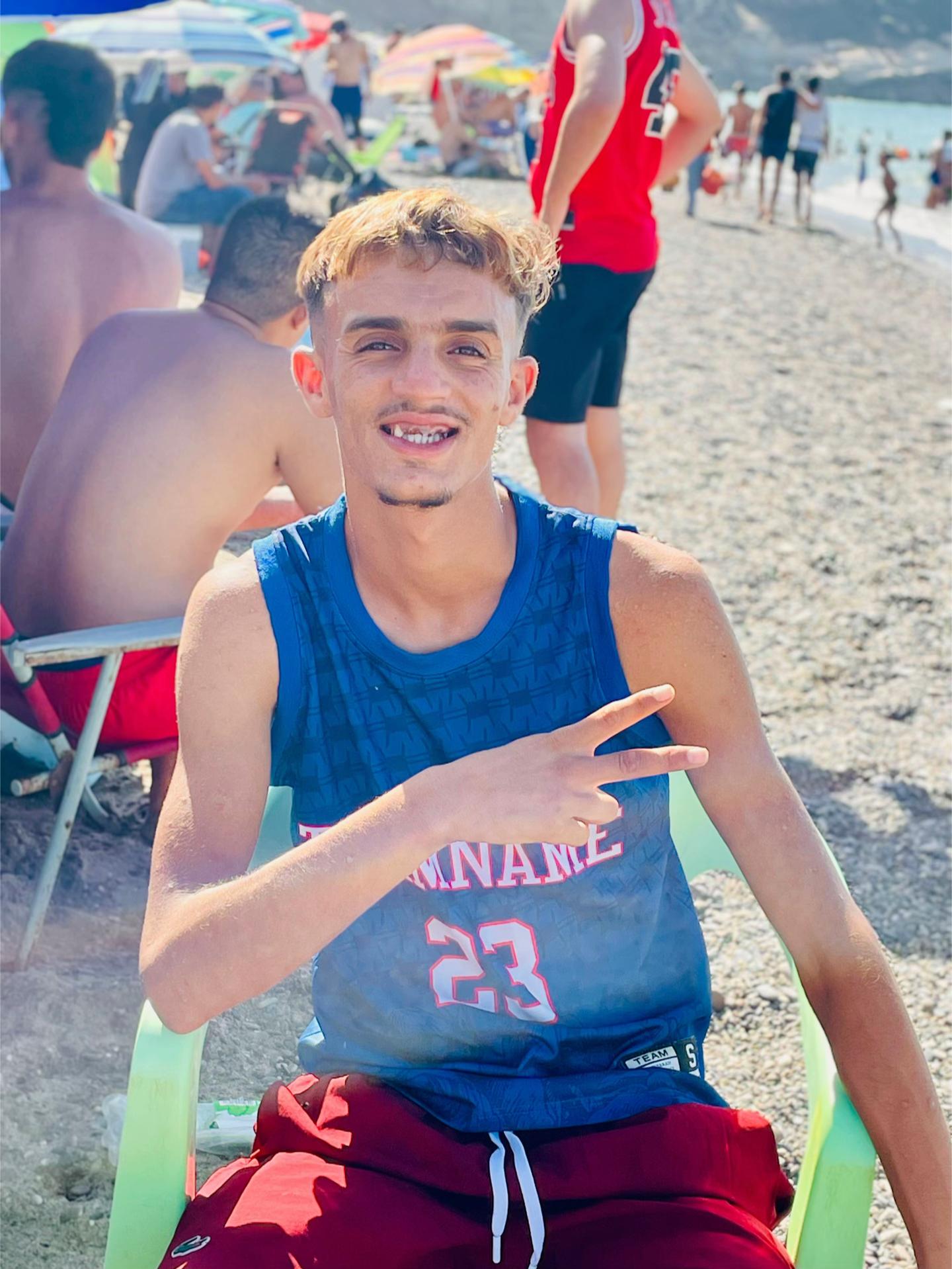 @ÀDøùLà🤍💚
