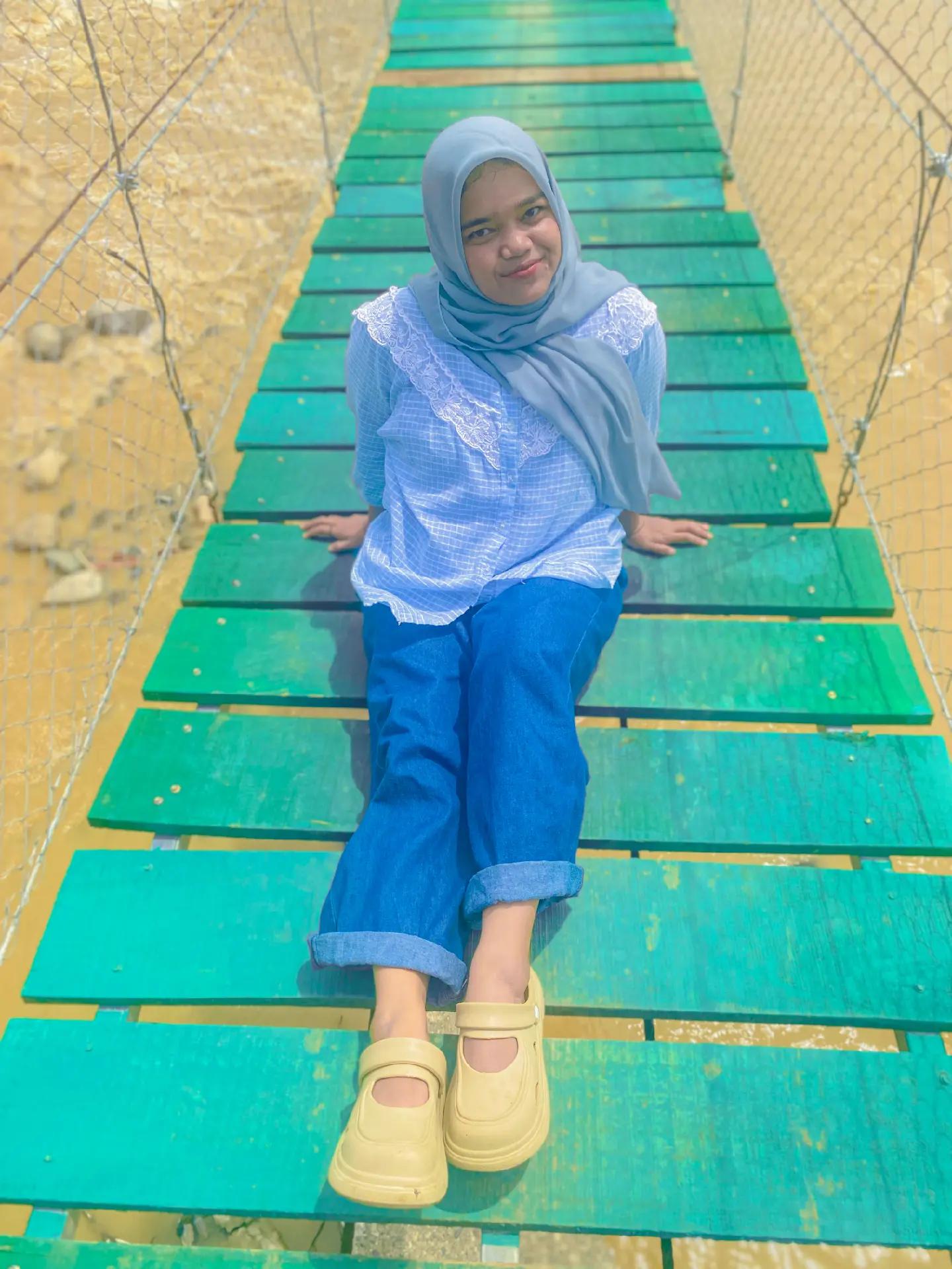 @Desi Arida 🦋