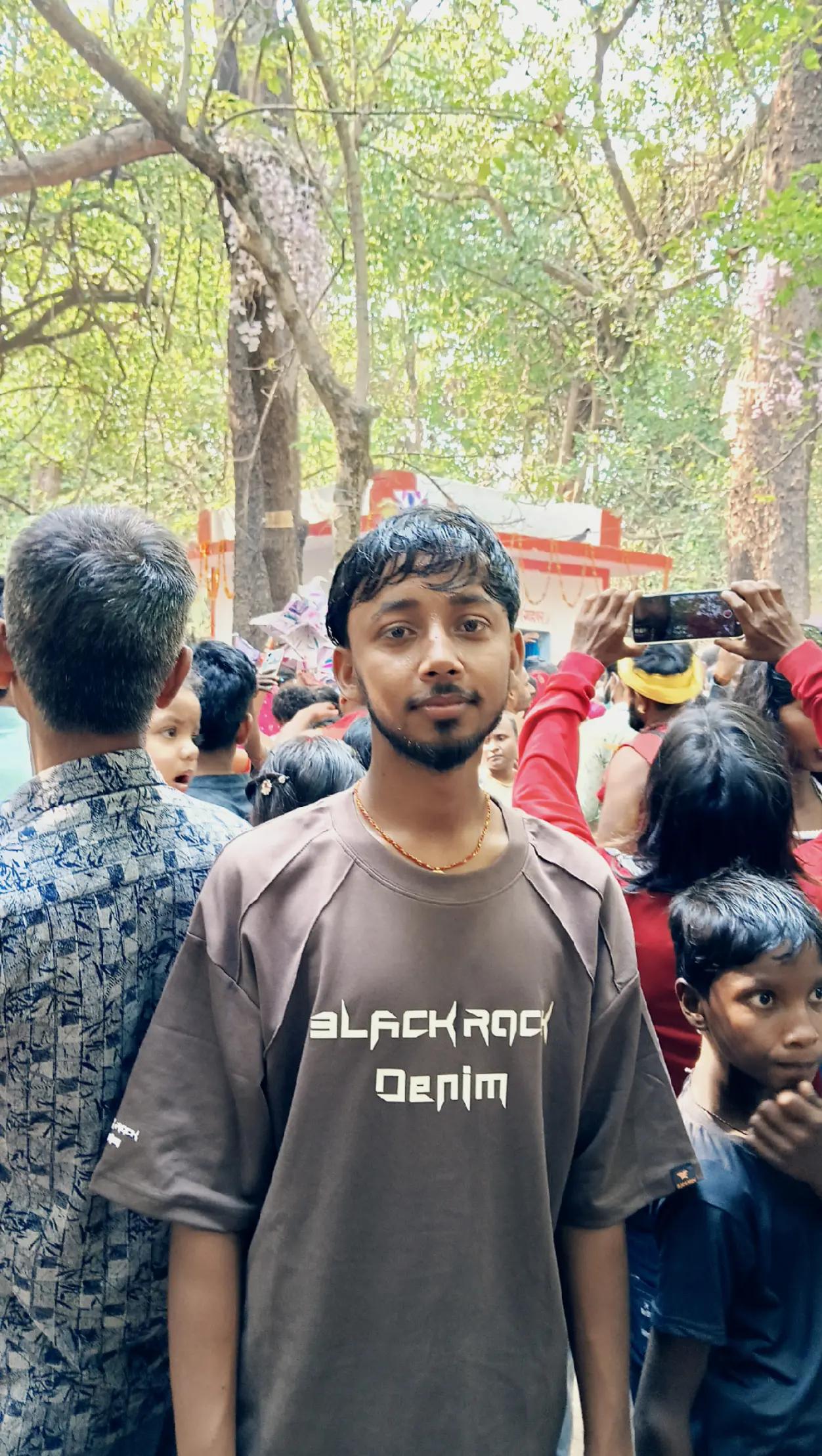 @❣️ᴳᵒᵈˡᵉᵍⁿᵈ᭄ santosh࿐❣️
