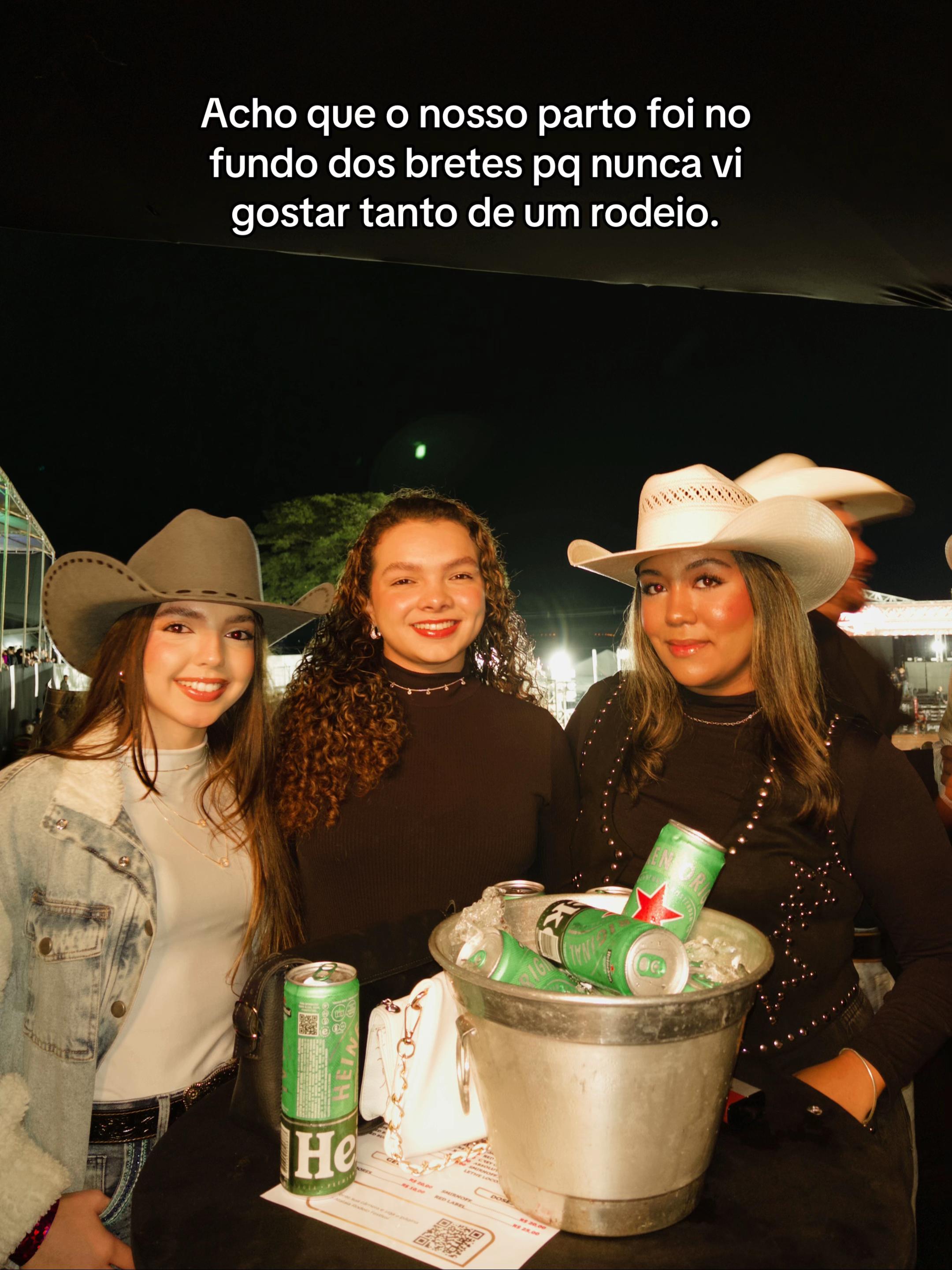 @Emilly Santos