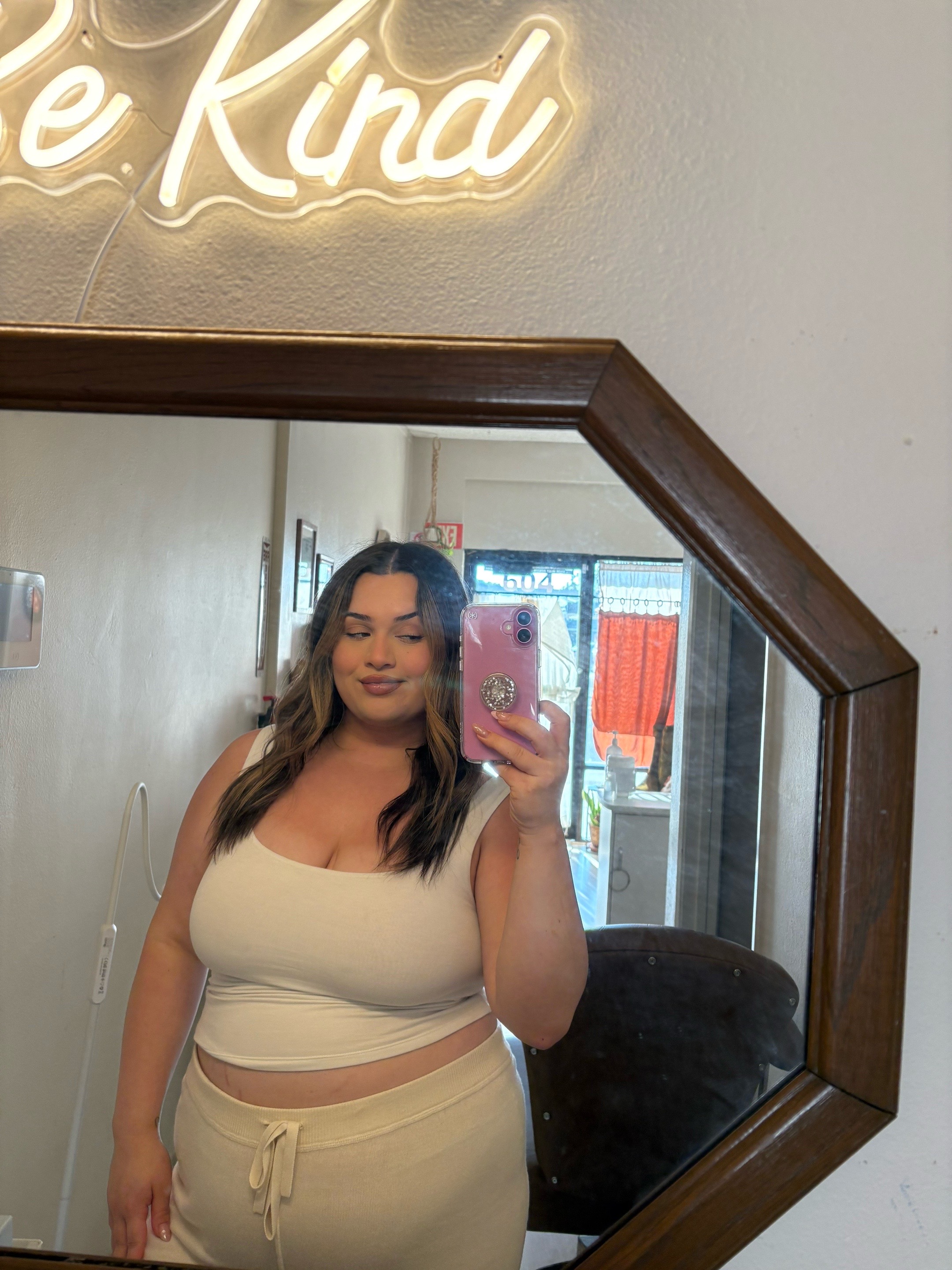 @Leiamillerrr