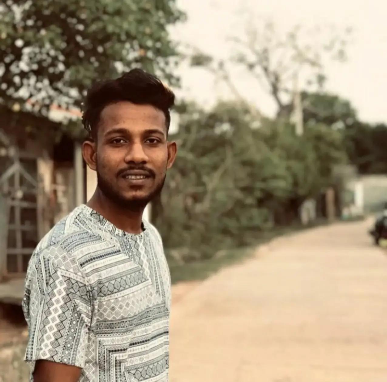 @MR.NAJEEP 🇱🇰