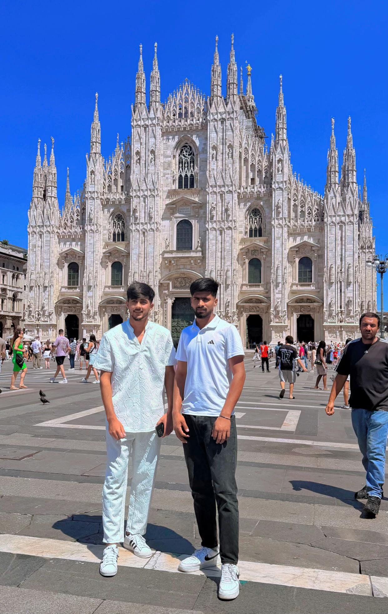 @🙈𝐼。𝐴𝑀。𝐵 𝒜 𝐿 𝐼 🇮🇹🙈