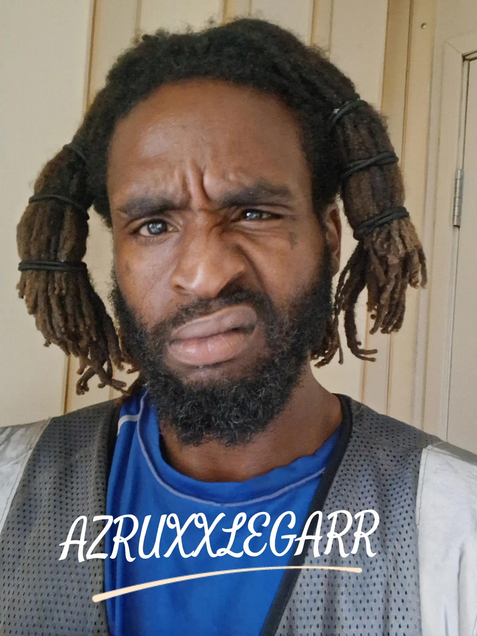 @AZ RUXXLE GARR