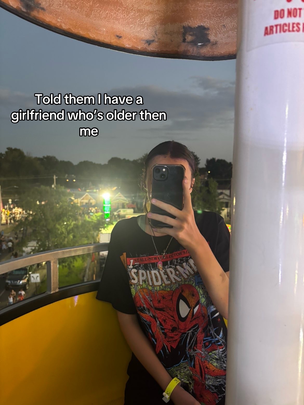 @👾👾.
