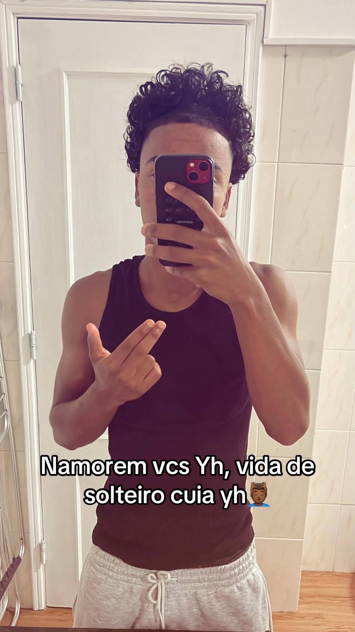 @V A N D I 🇨🇻