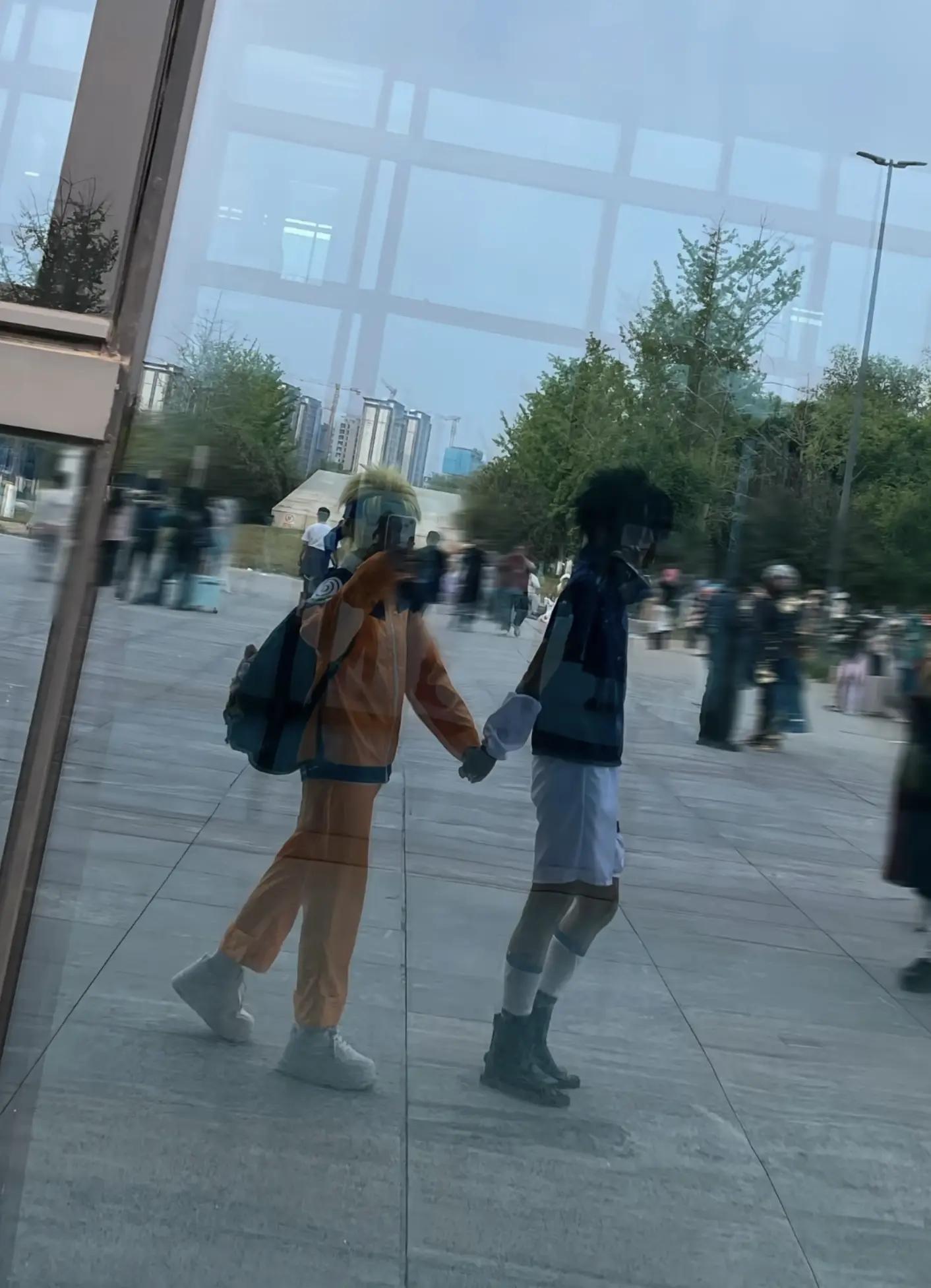 @𝘼𝙩𝙨𝙪𝙠𝙞抖音爱♪∽