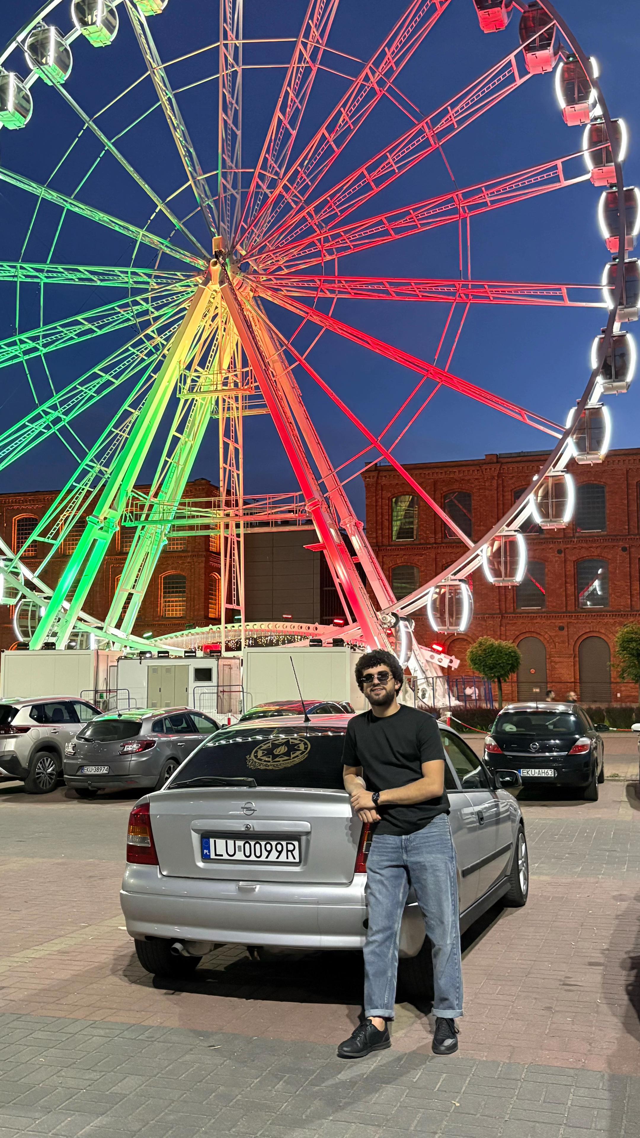 @E K O