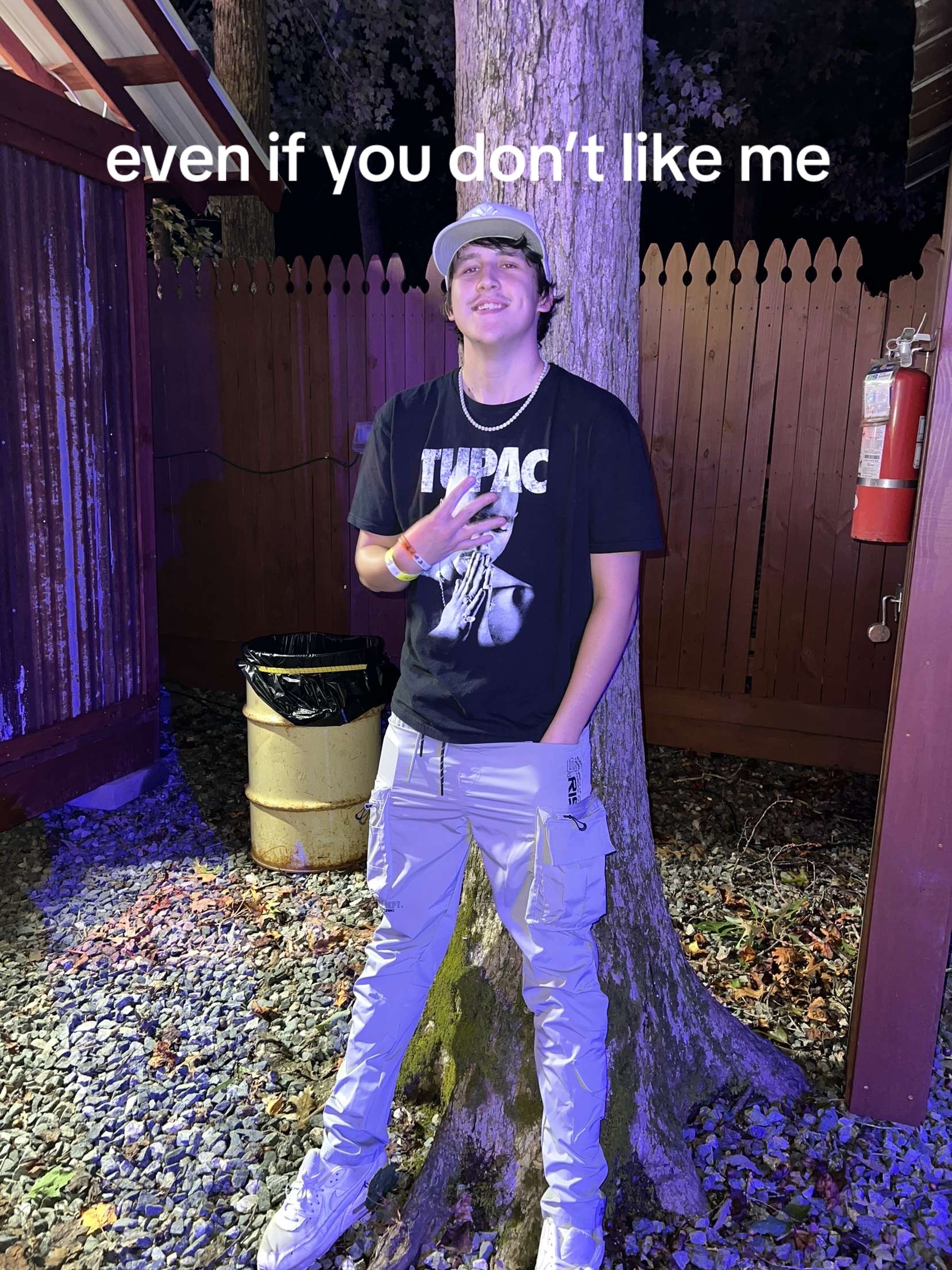 @x.andrewww