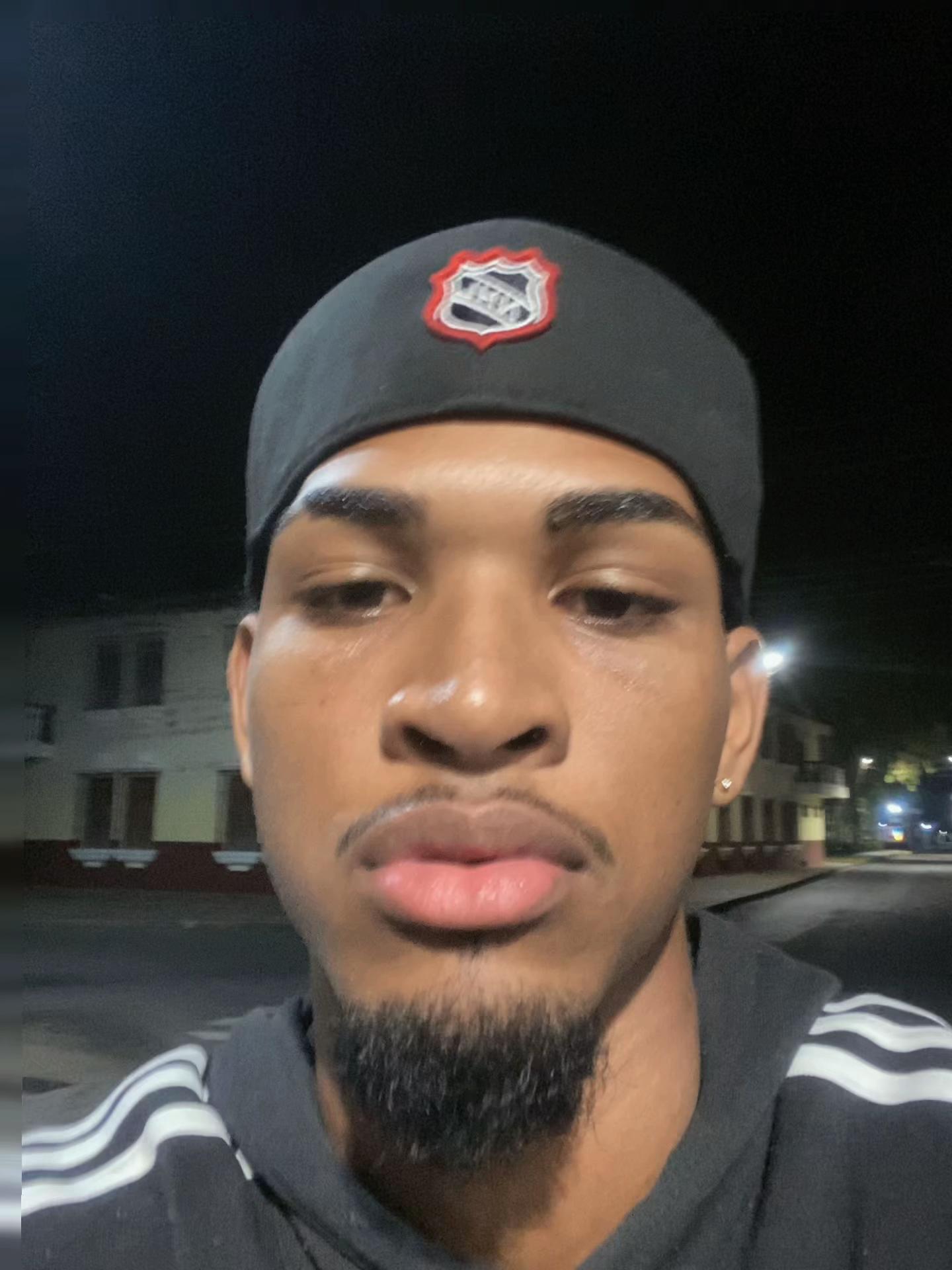 @CJ🧑🏾🦱🕸️