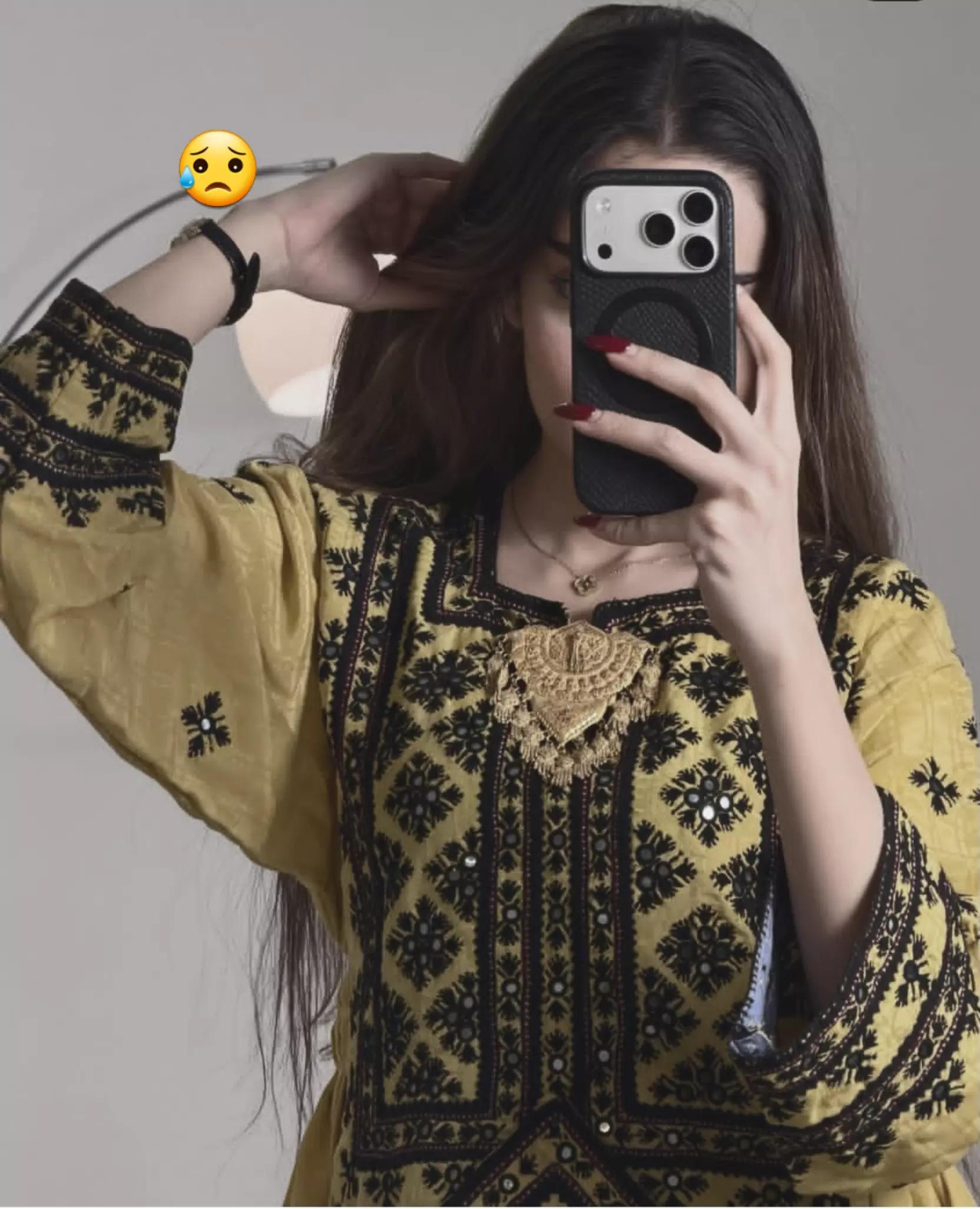 @H😚