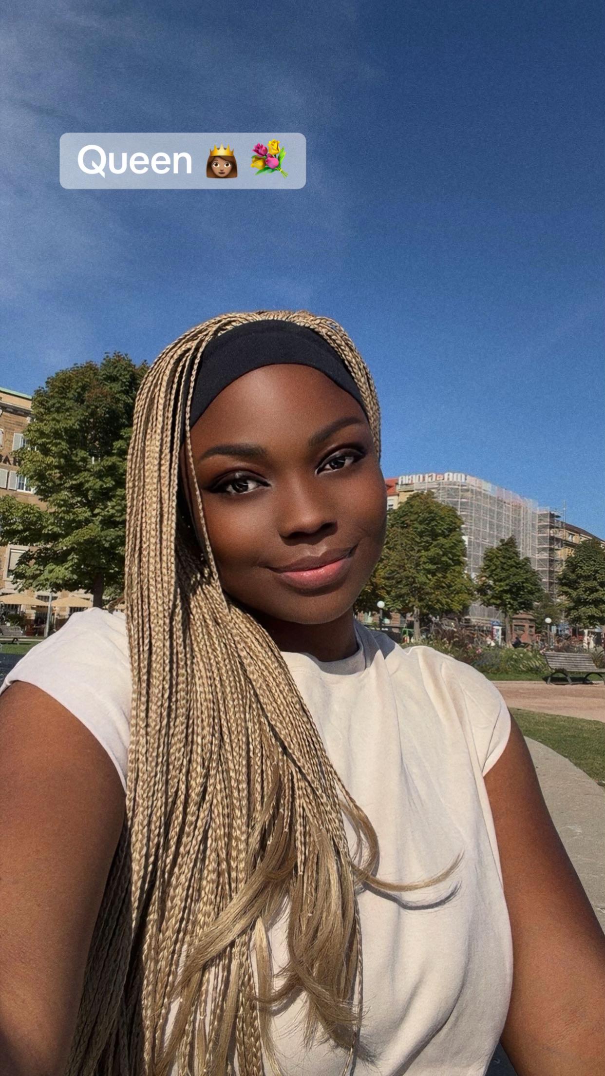 @QUEENFIRST🤍🦋