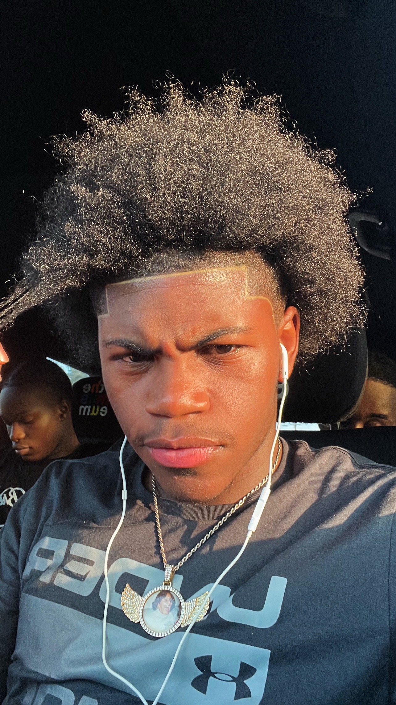 @Zmoneyy⛹🏽♂️