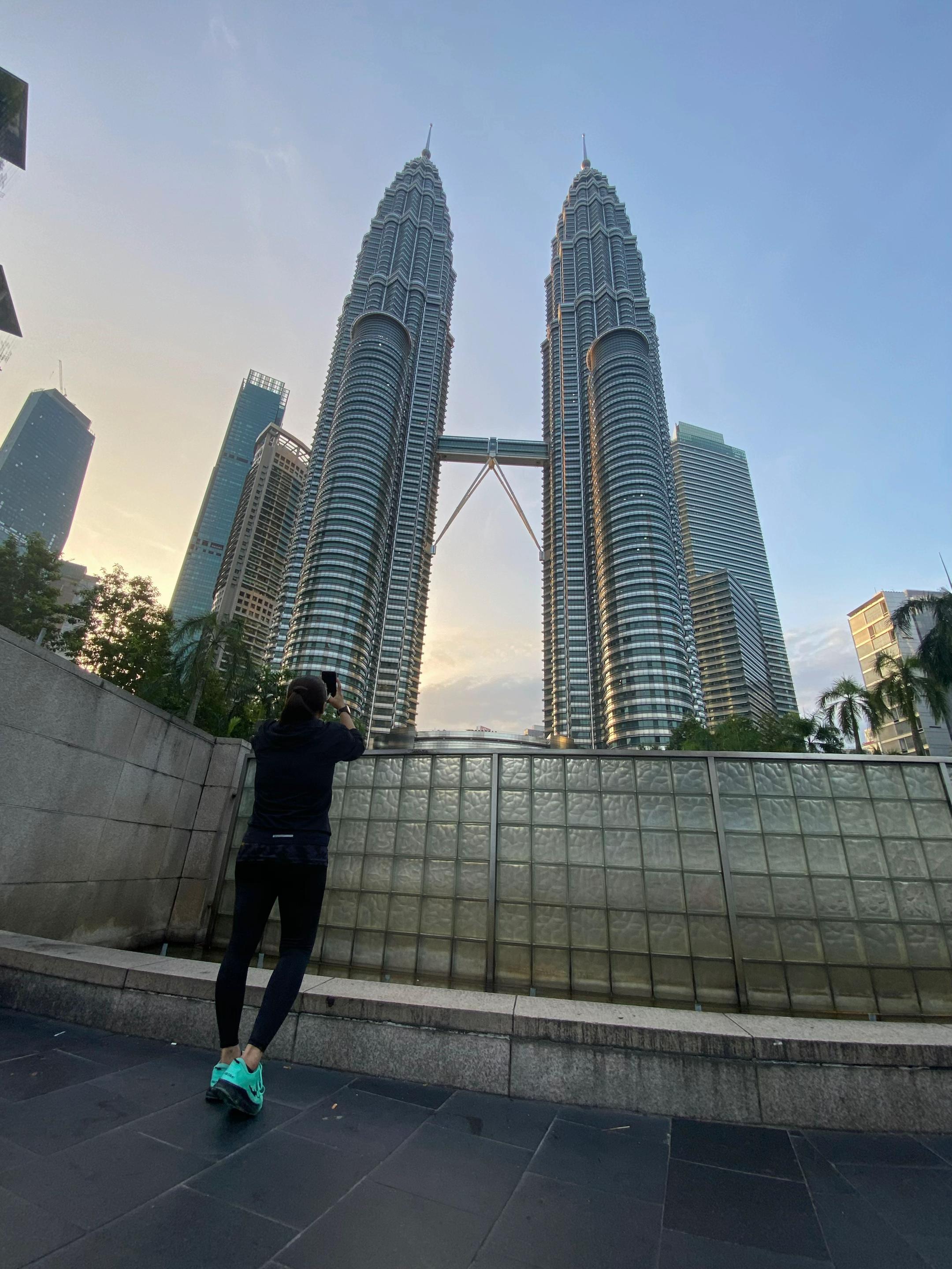 @ThisisD.ID
