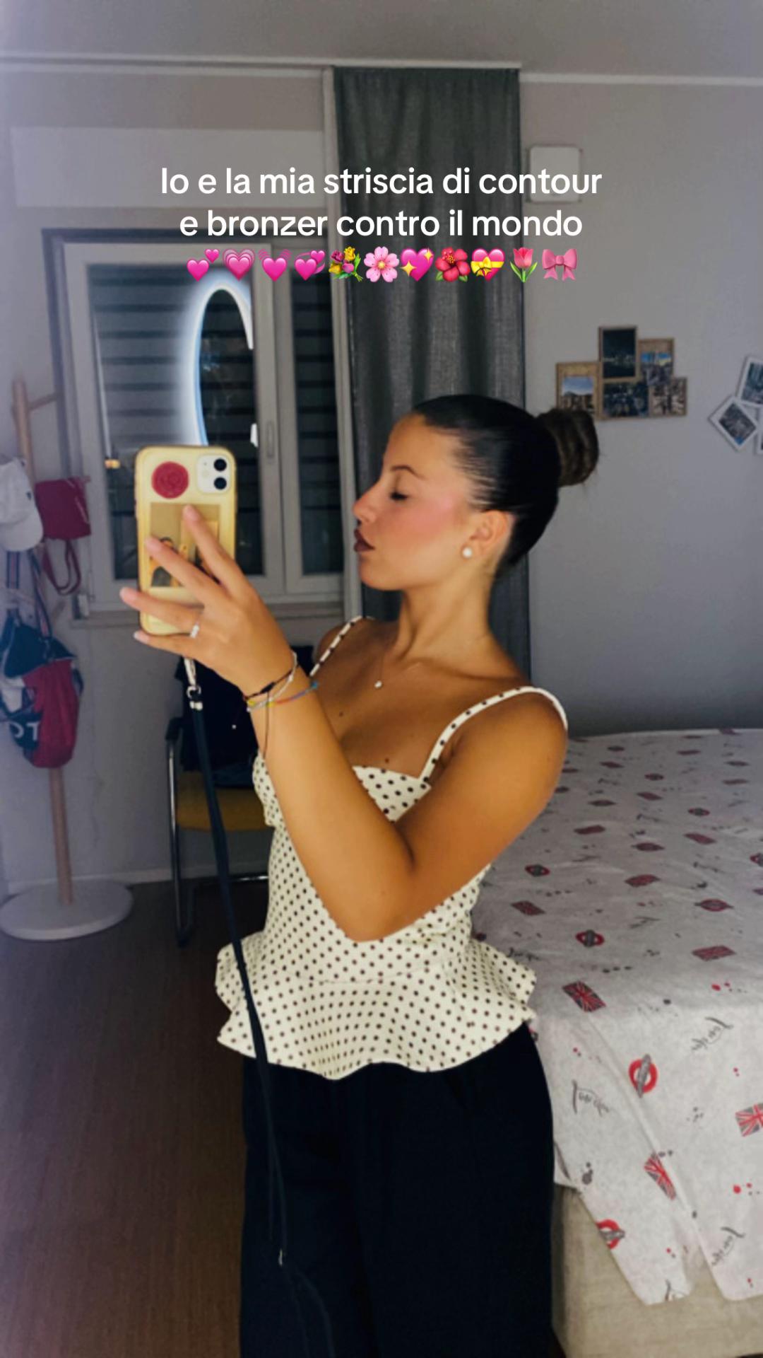 @𝟸𝟸