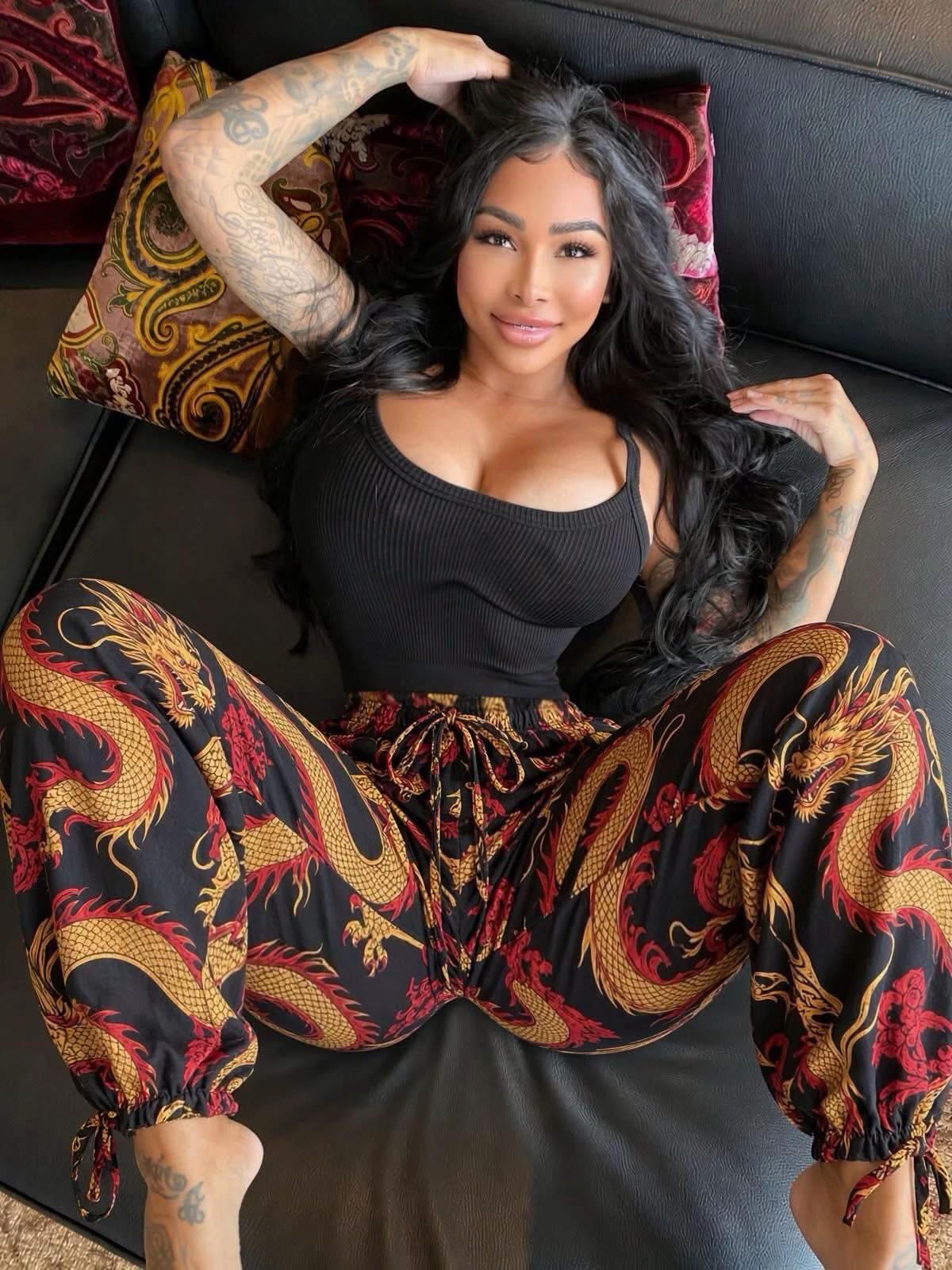 @Brittanya Razavi🏝️