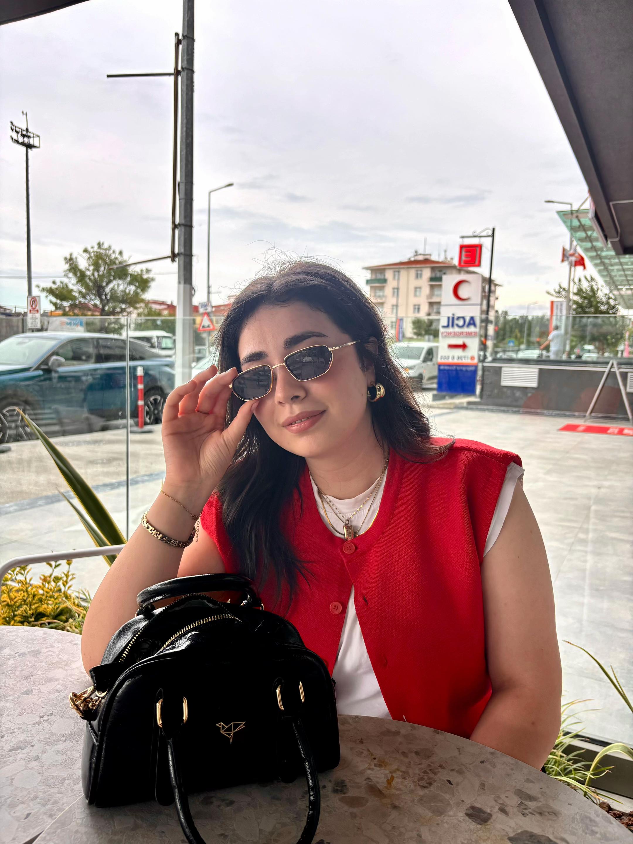 @Buse Tüzün