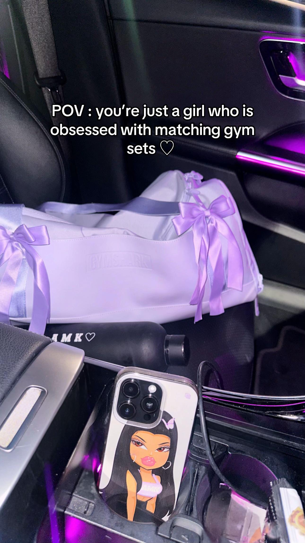 @movewithamk ♡