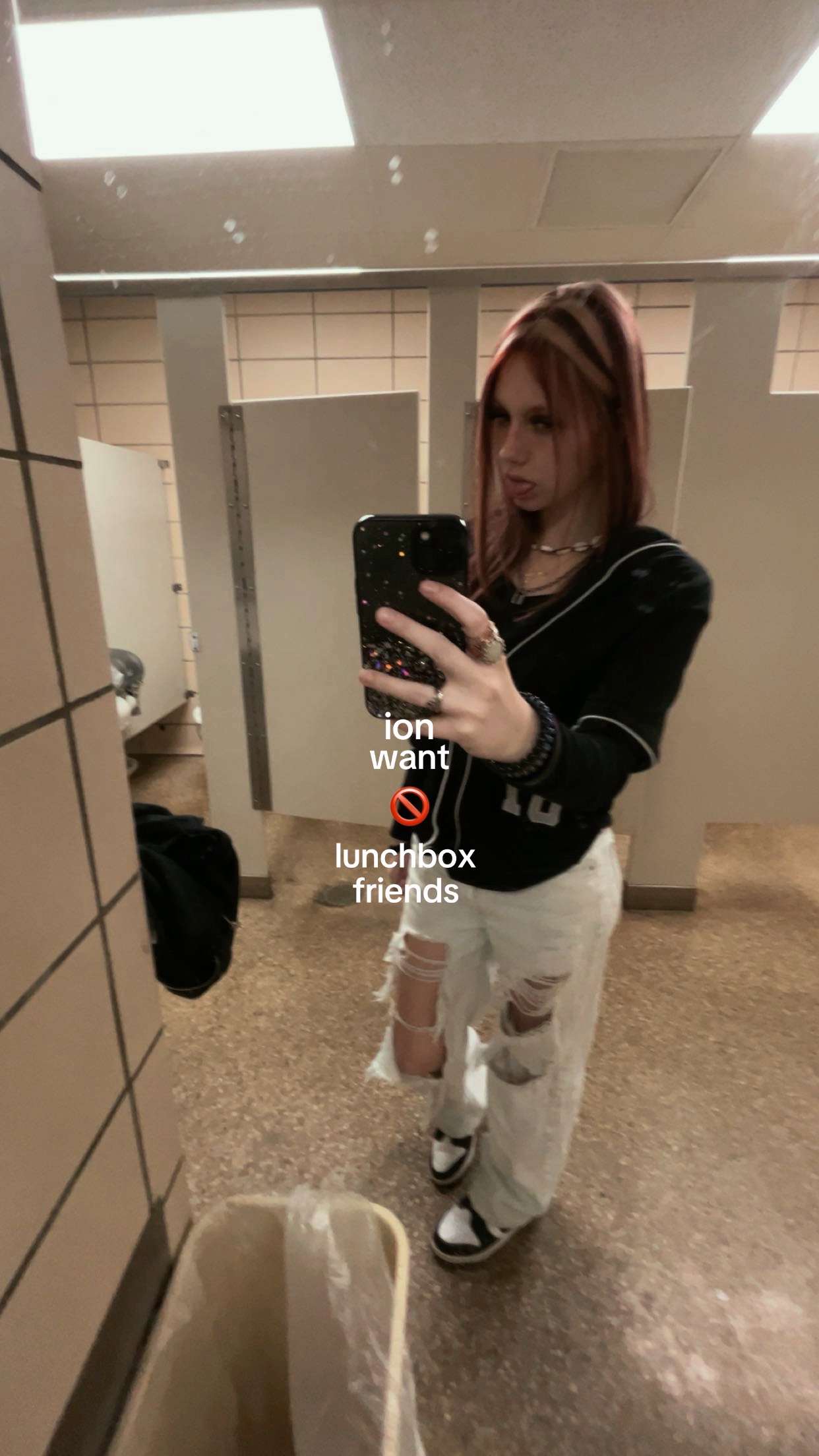 @kt 𖣂