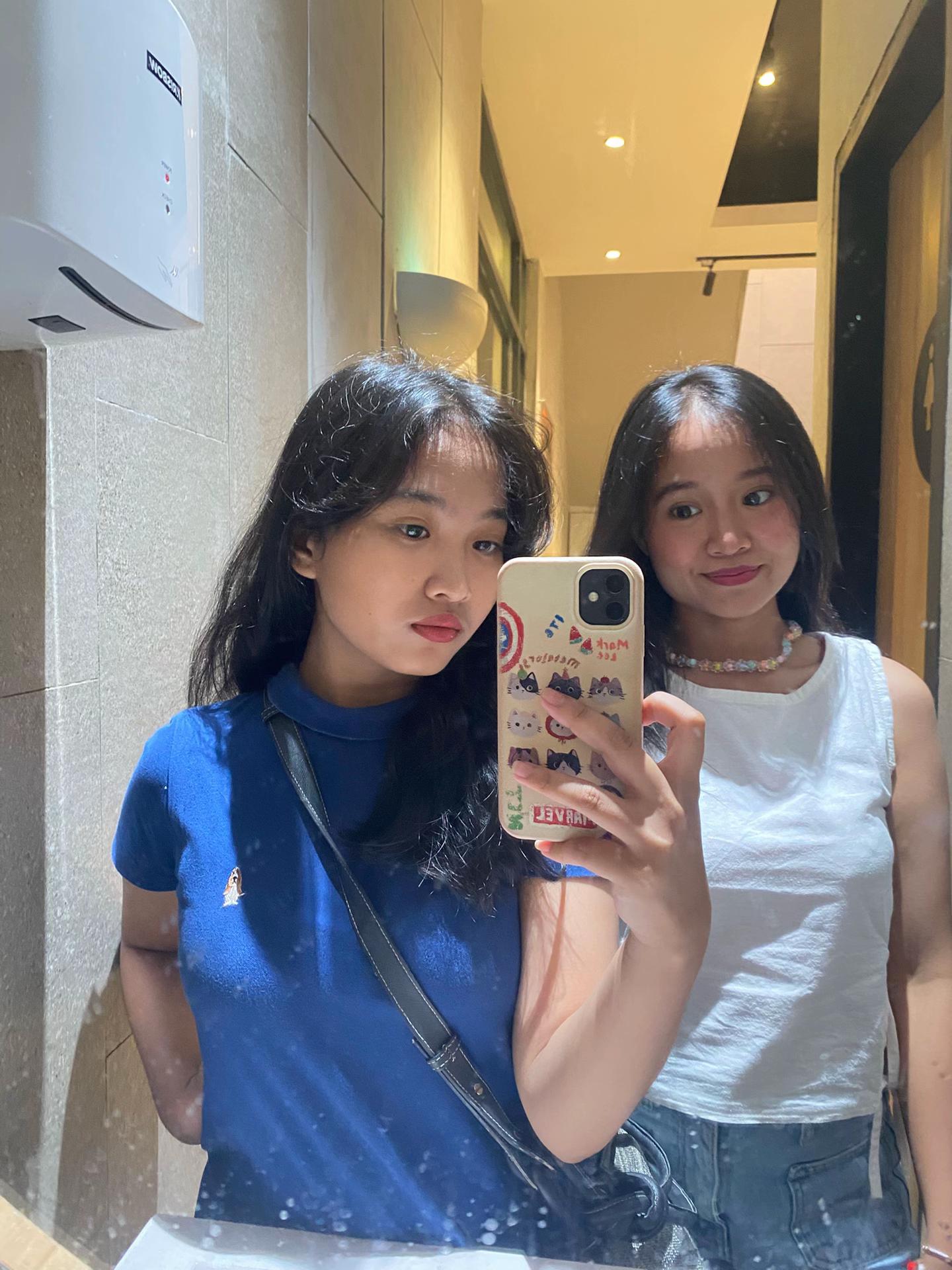@V 🎀🪞🩰🦢🕯️