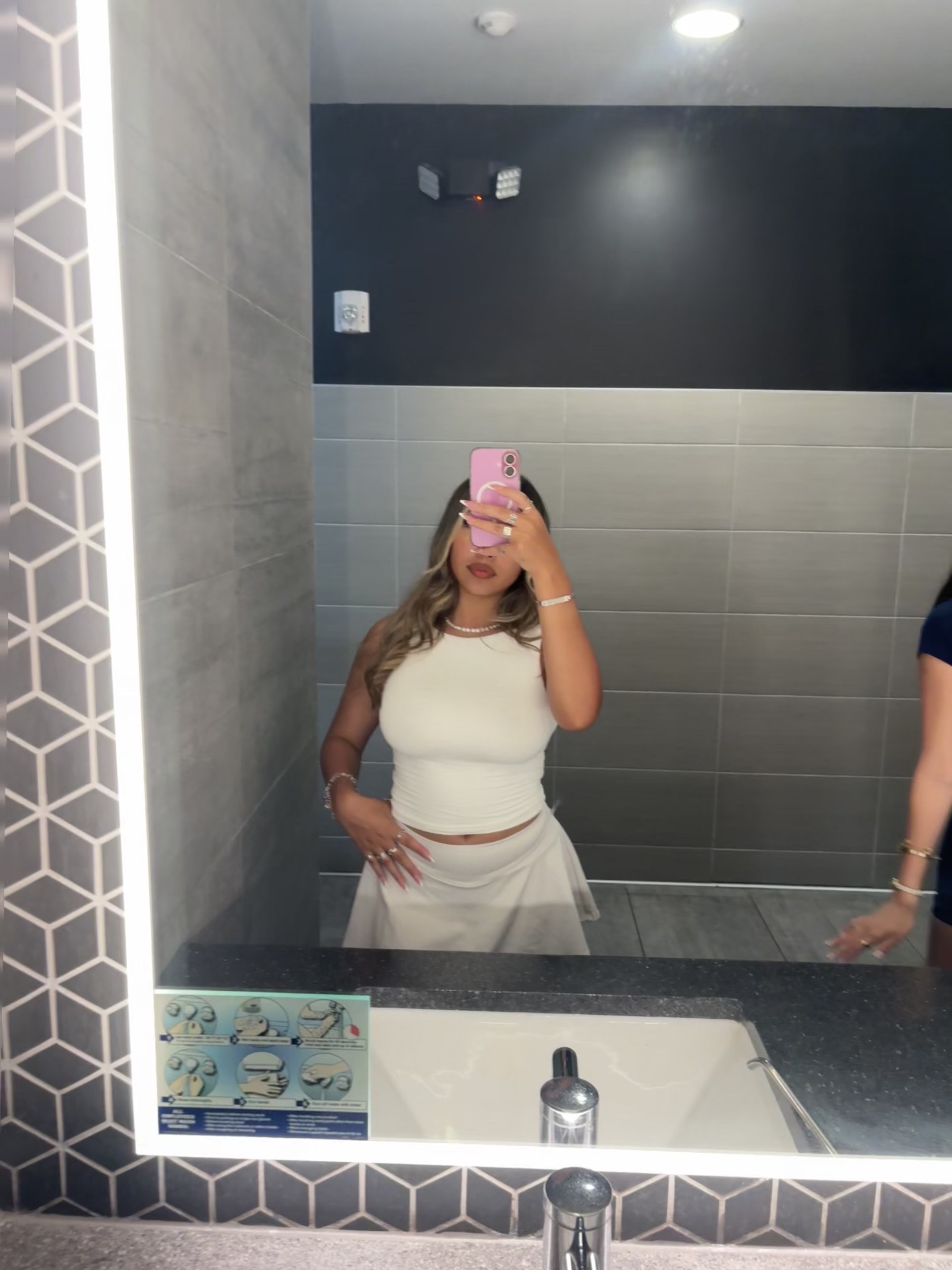 @Jada$