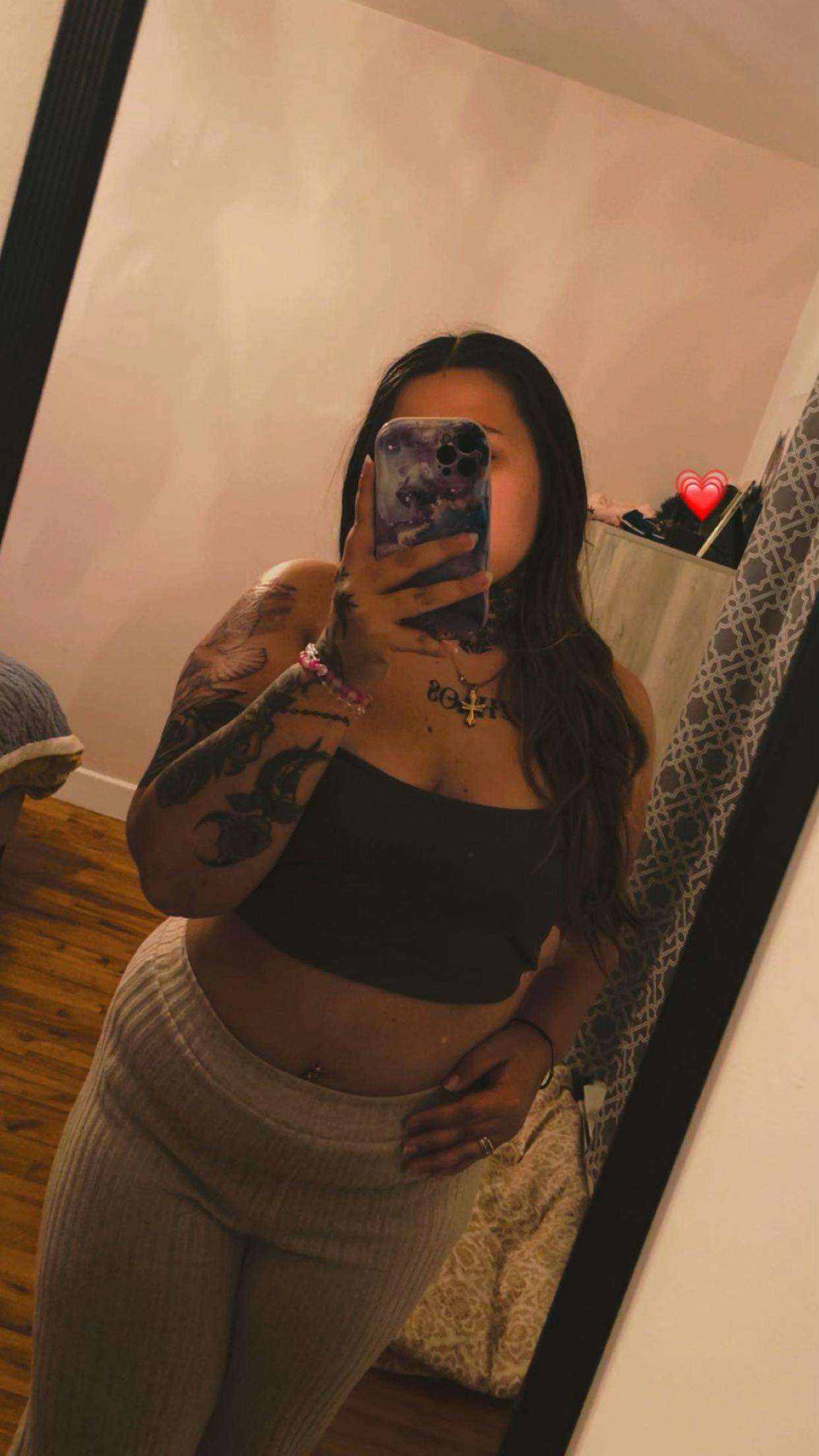 @BADDIE GIRL 🖤