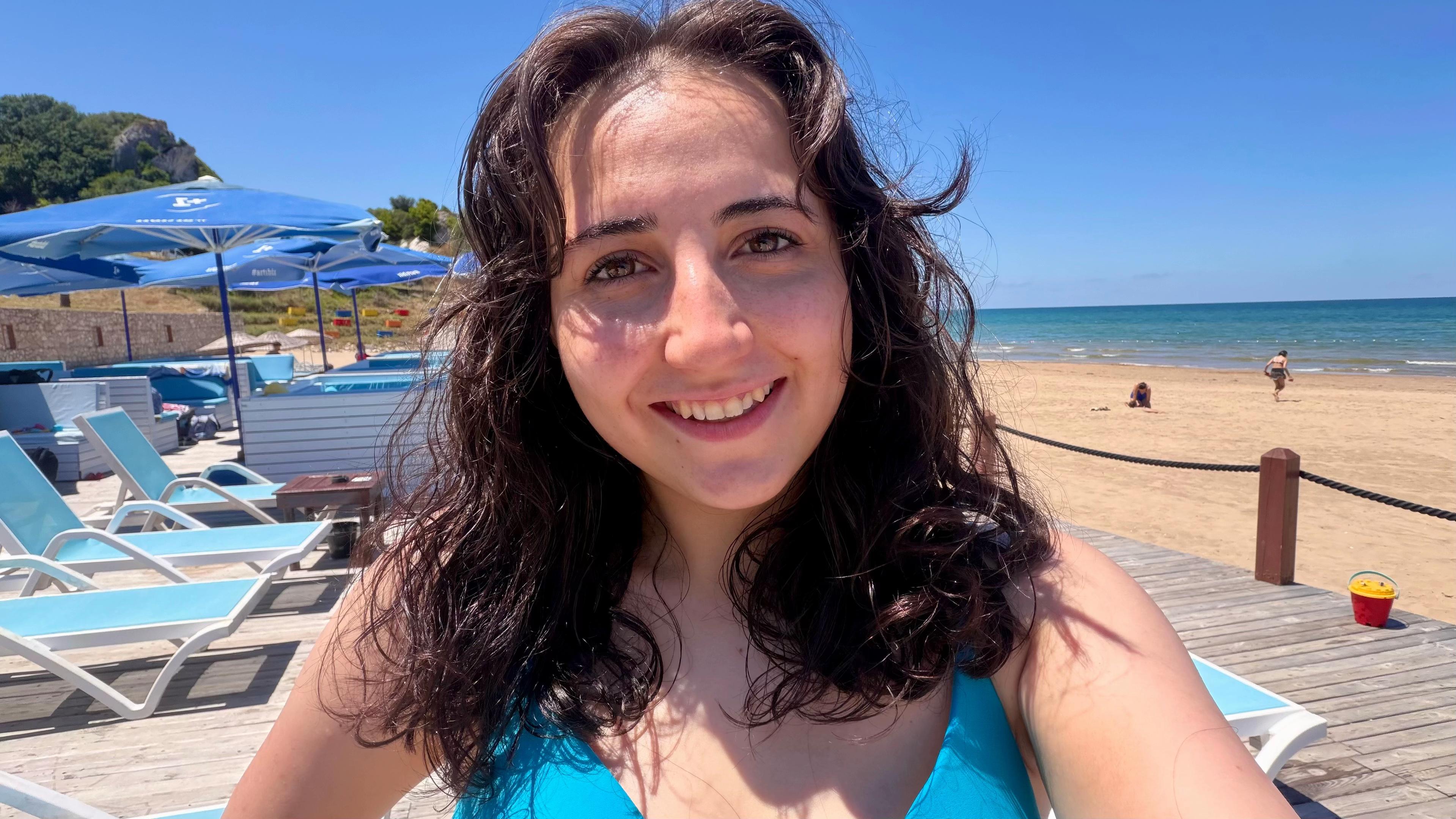 @Ayşenur AYG&Uuml;N