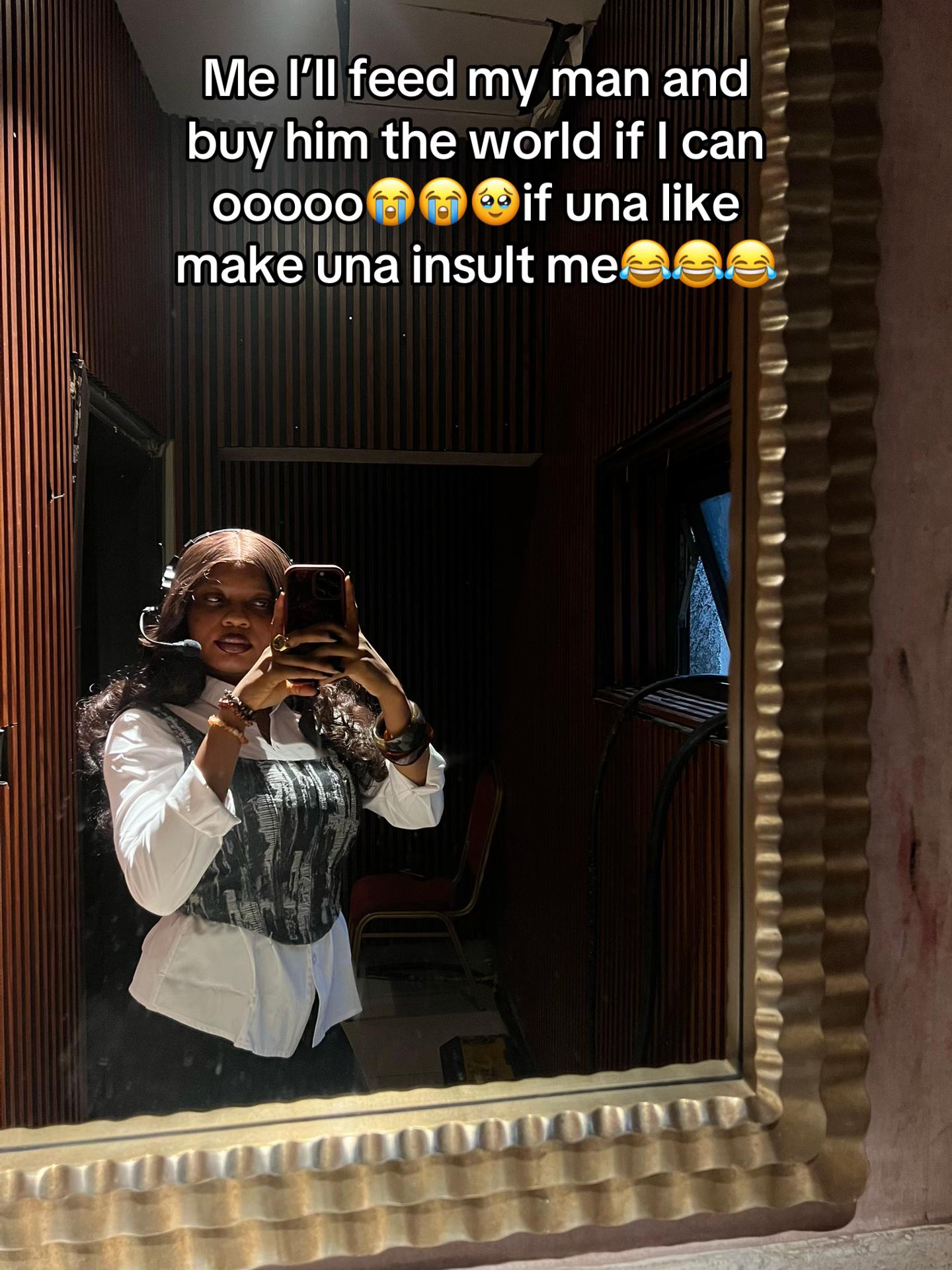 @roselaita