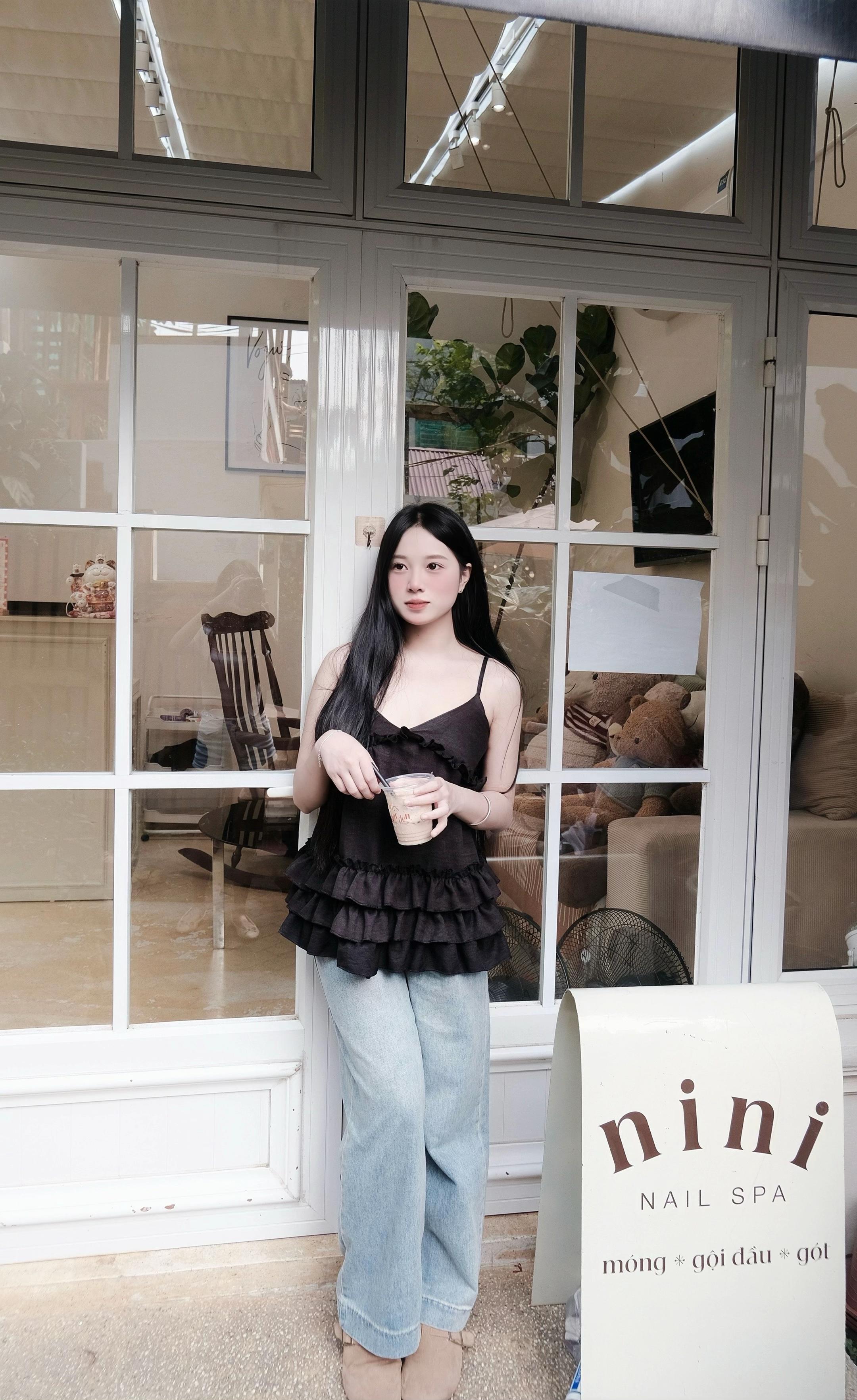 @v&acirc;n thư