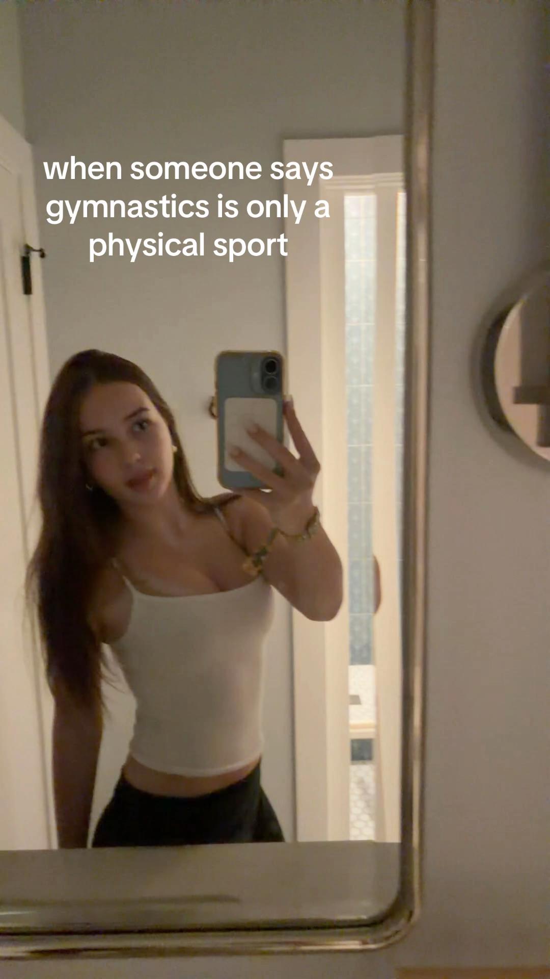 @𝐜𝐢𝐚𝐫𝐫𝐚 𝐨𝐥𝐢𝐯𝐢𝐚