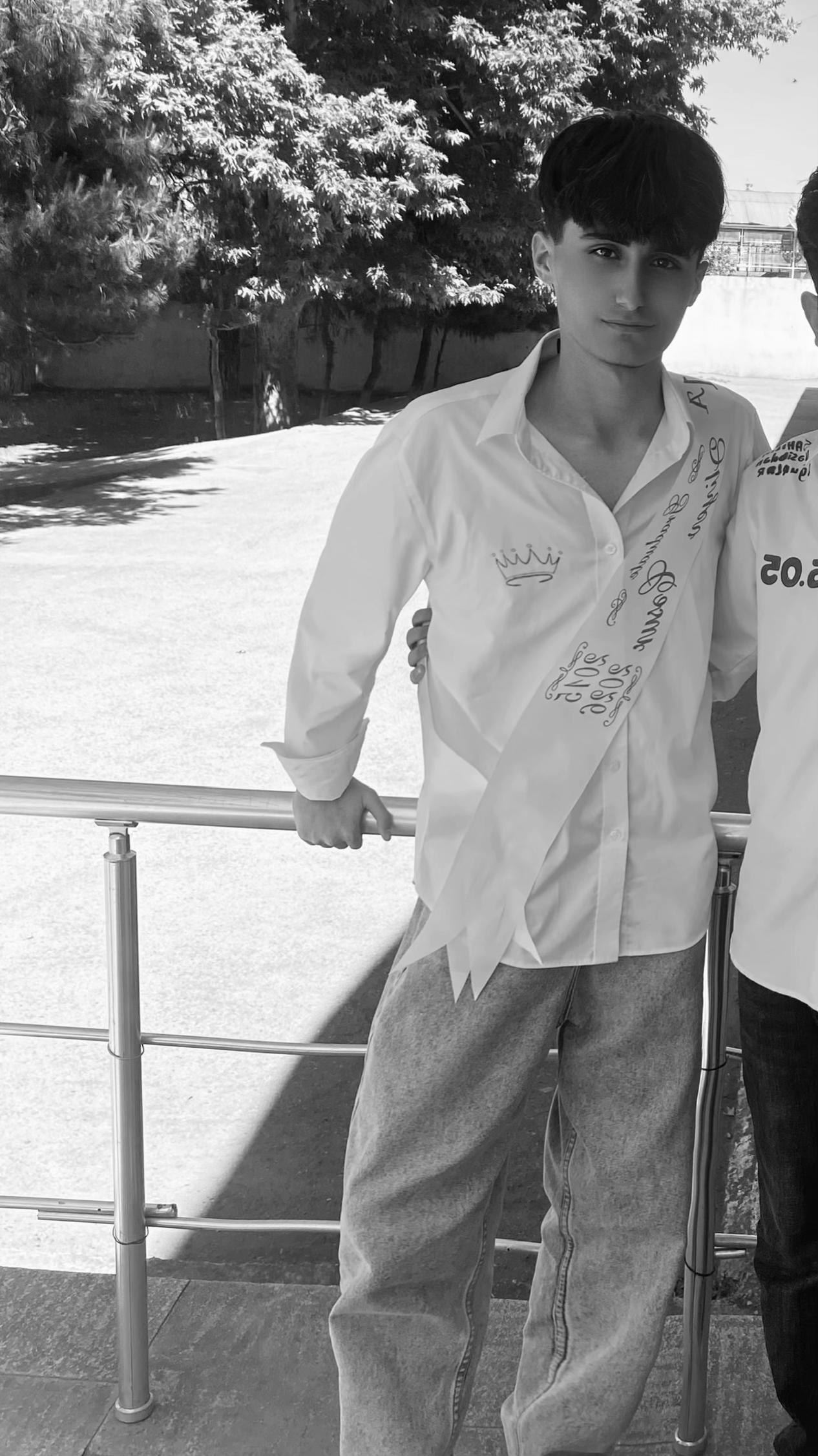 @𝑪.𝑬🦁